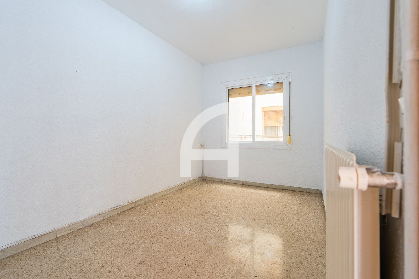 LUMINOSIDAD, AMPLITUD Y UBICACIÓN PERFECTE EN EL CENTRO DE MOLINS DE REI - Foto 24