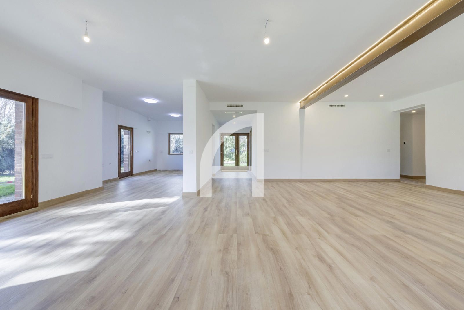 CHALET EN UNA ÚNICA PLANTA CON UNA MAGNIFICA PARCELA - Foto 6