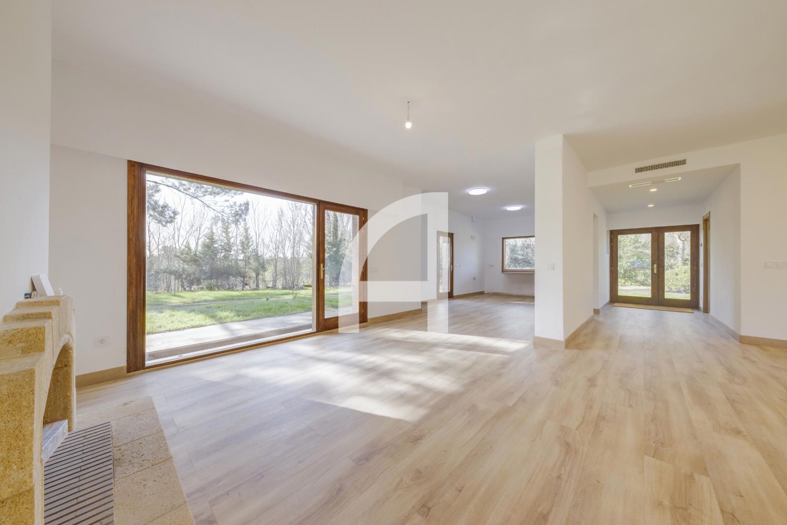CHALET EN UNA ÚNICA PLANTA CON UNA MAGNIFICA PARCELA - Foto 4