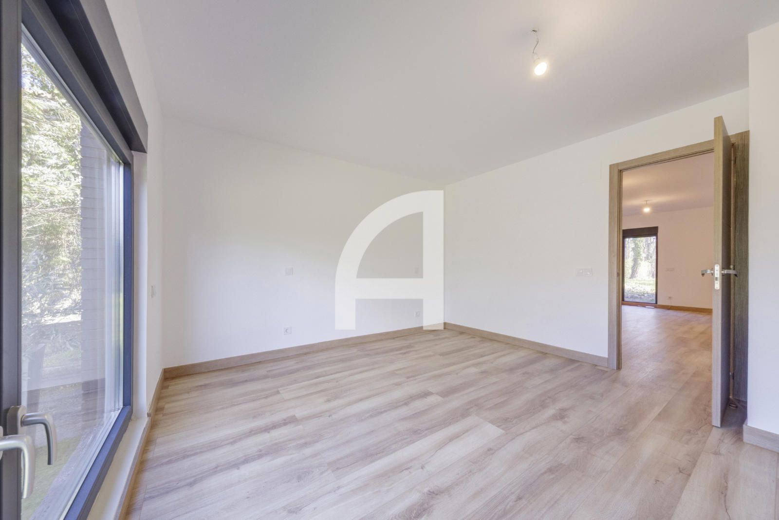 CHALET EN UNA ÚNICA PLANTA CON UNA MAGNIFICA PARCELA - Foto 32