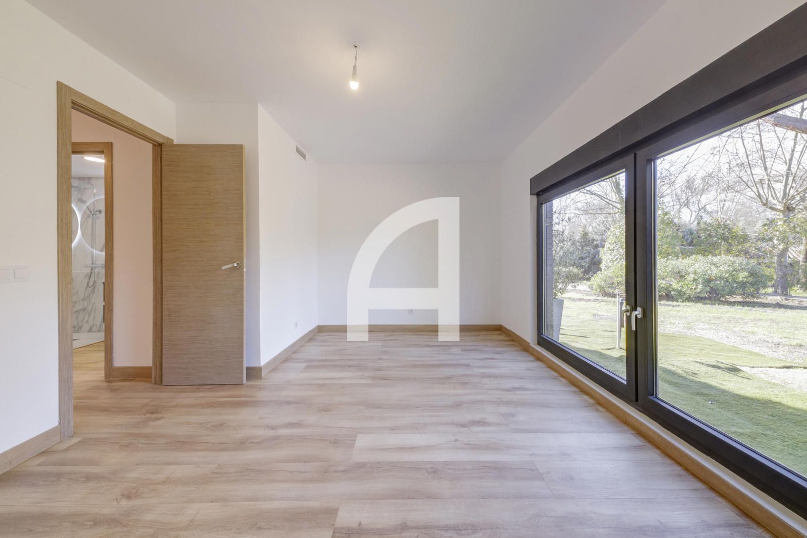 CHALET EN UNA ÚNICA PLANTA CON UNA MAGNIFICA PARCELA - Foto 34