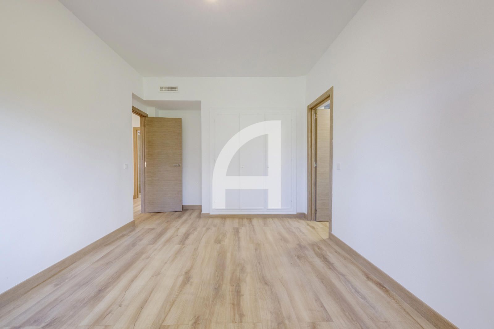 CHALET EN UNA ÚNICA PLANTA CON UNA MAGNIFICA PARCELA - Foto 46