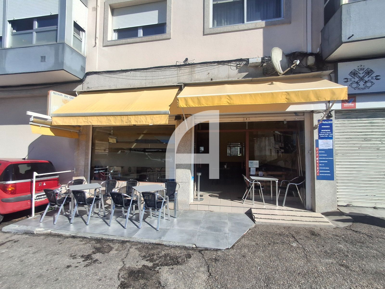 INVIERTE EN UN NEGOCIO OPERATIVO: LOCAL DE HOSTELERÍA CON TERRAZA - Foto 11