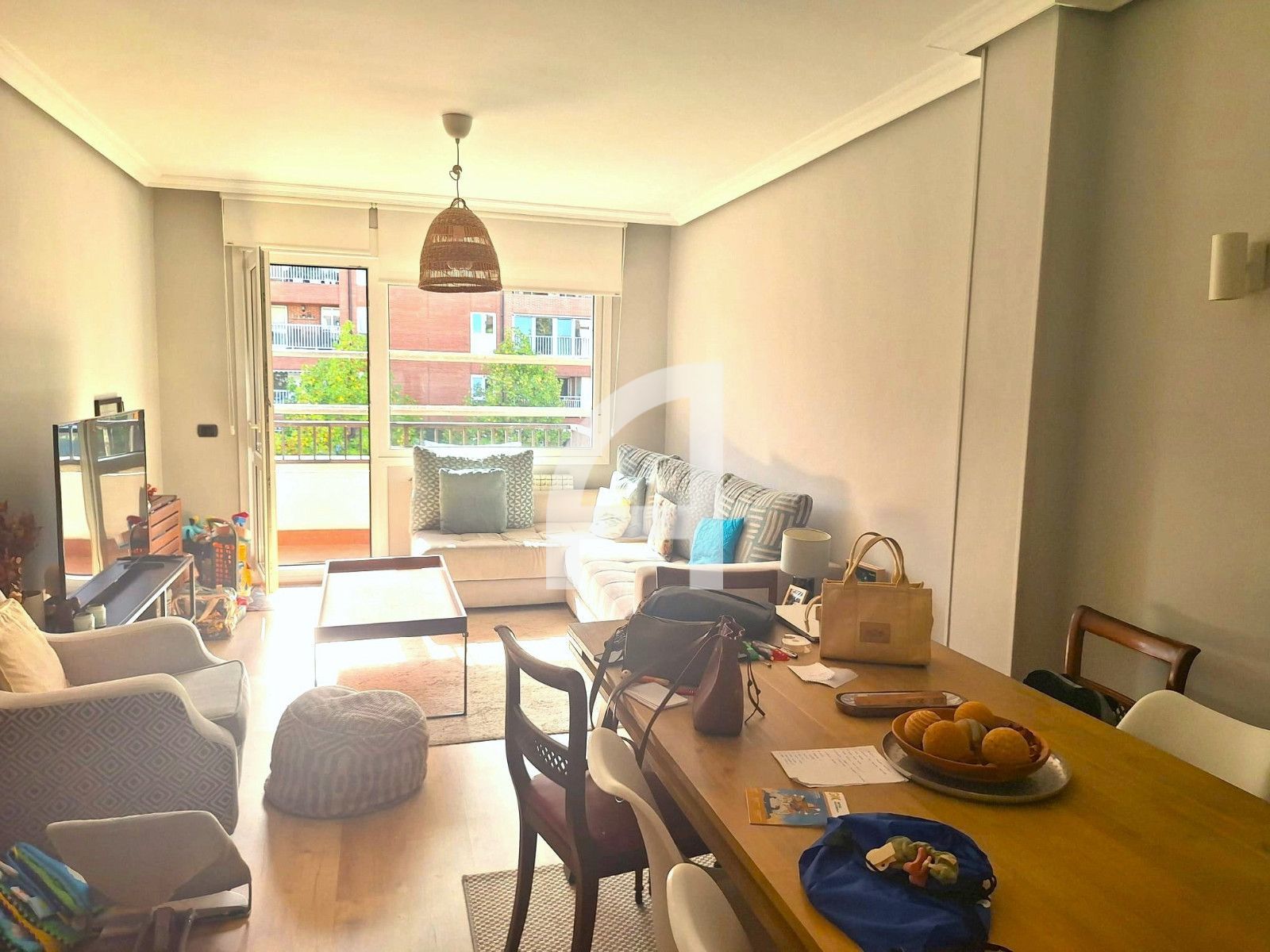AMPLIO Y LUMIONOSO PISO EN VENTA CON DOS PLAZAS DE GARAJE - Foto 10