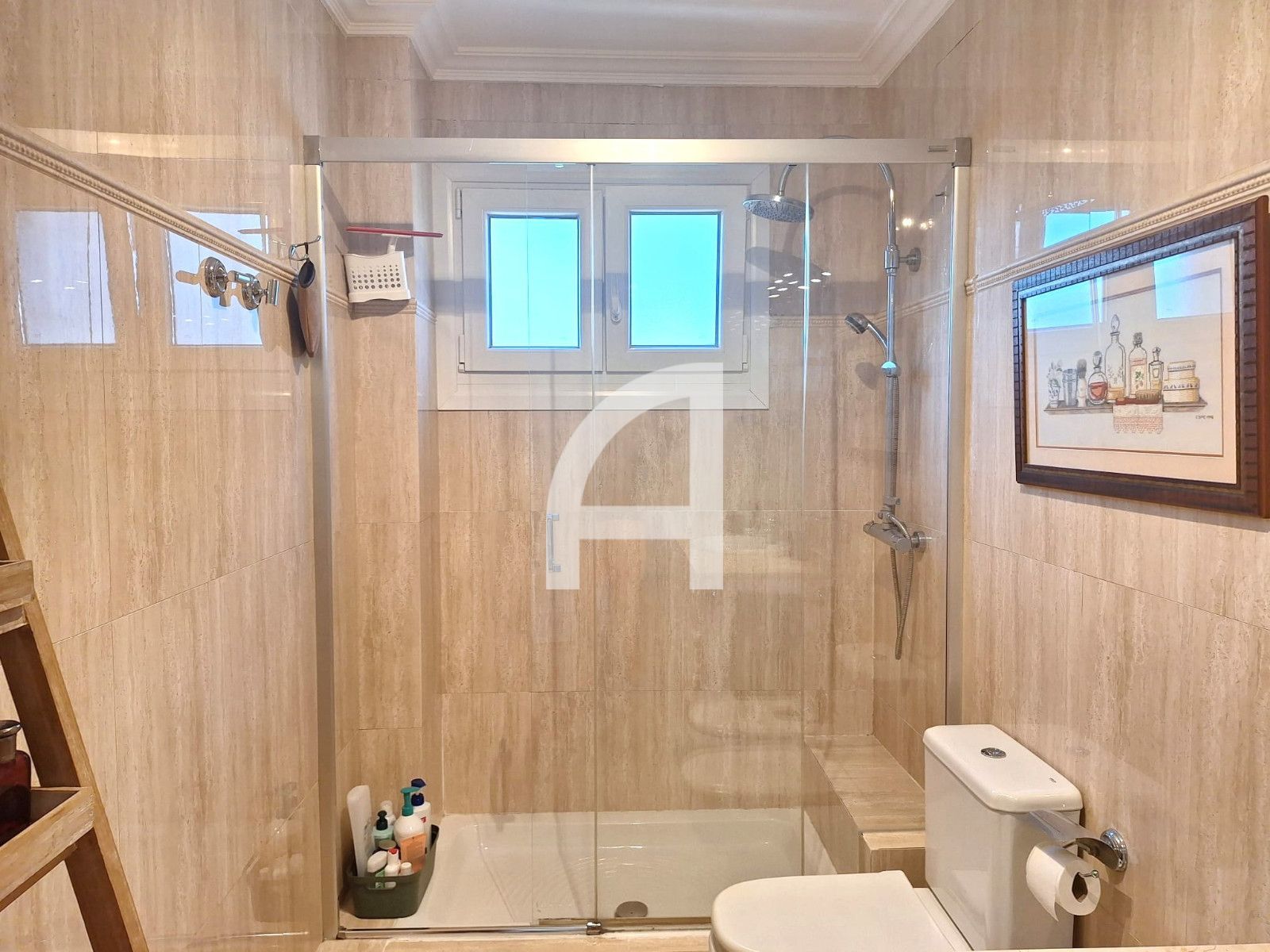 AMPLIO Y LUMIONOSO PISO EN VENTA CON DOS PLAZAS DE GARAJE - Foto 39