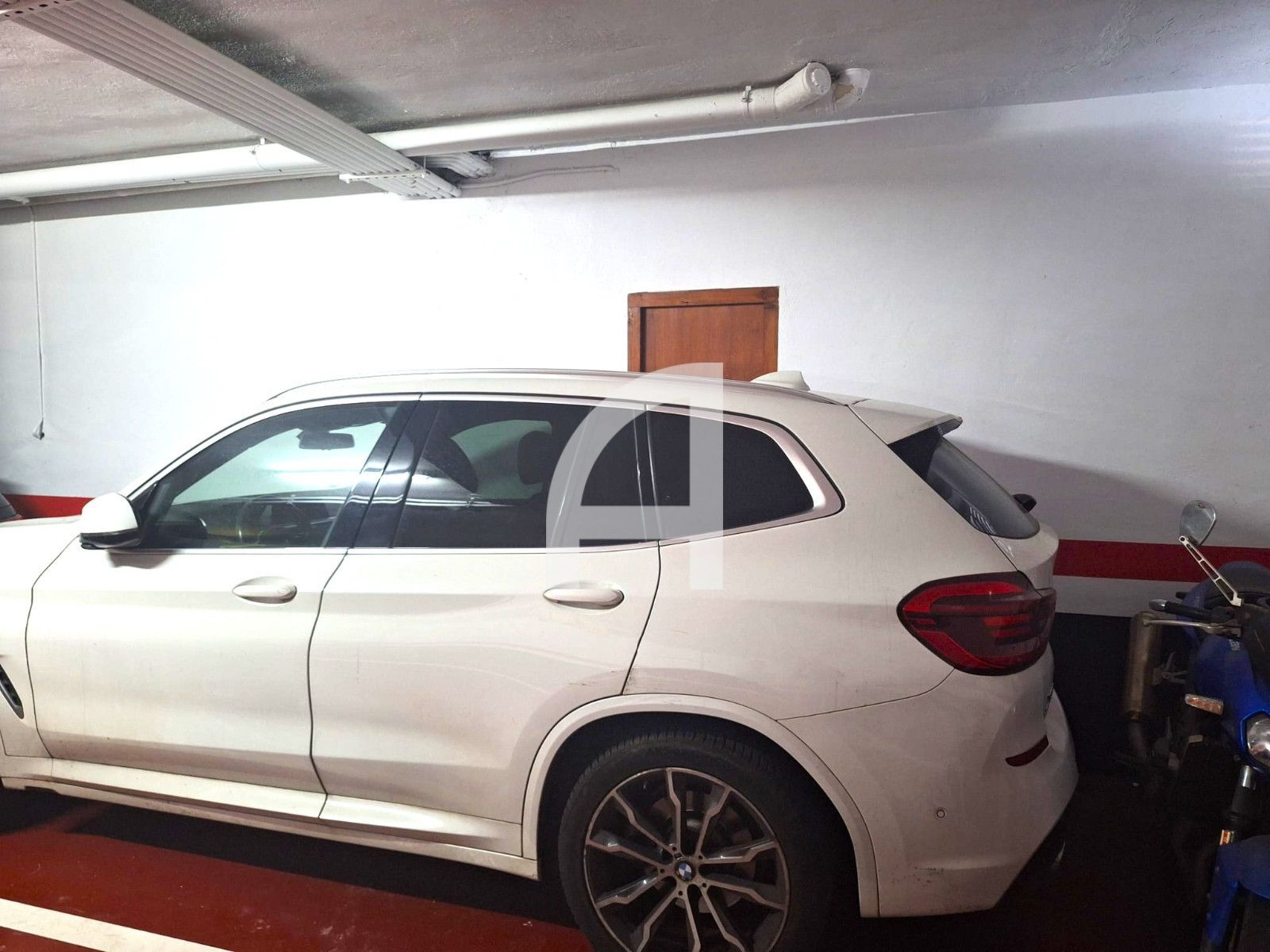 AMPLIO Y LUMIONOSO PISO EN VENTA CON DOS PLAZAS DE GARAJE - Foto 47