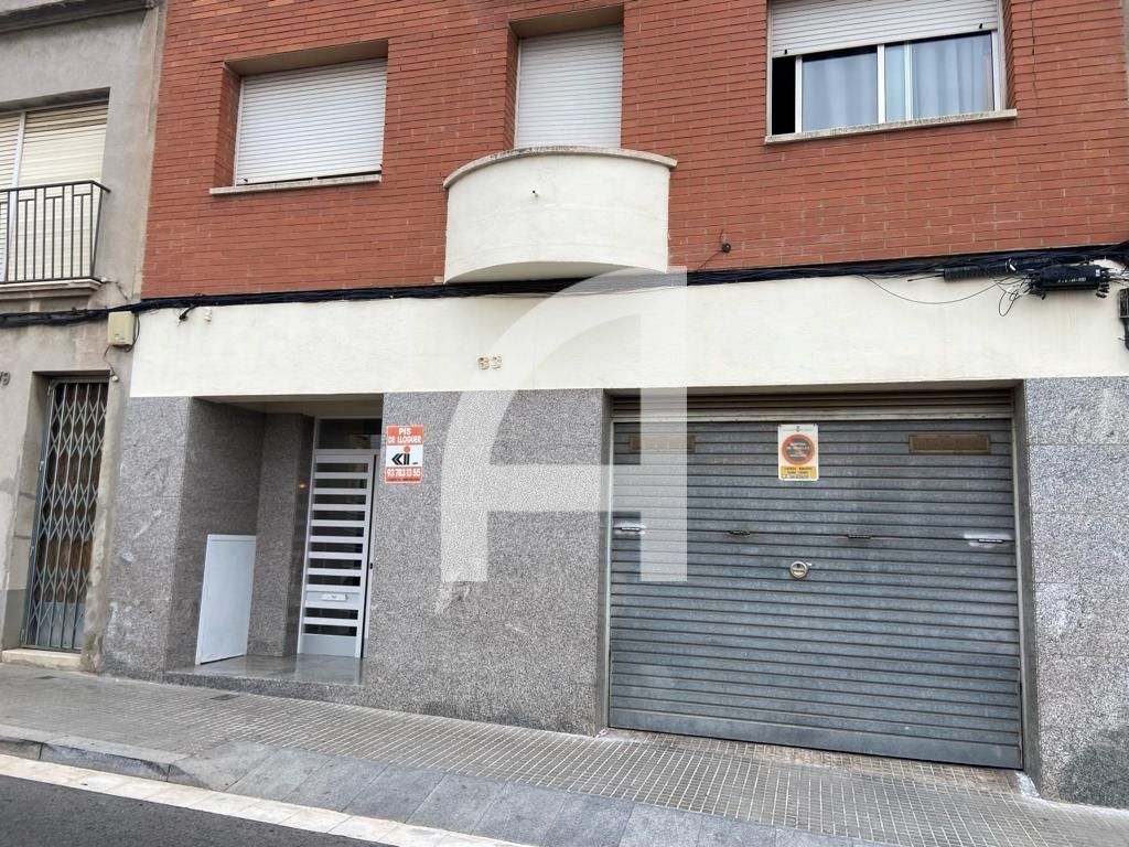 PLAZA DE PARKING PARA MOTO EN LA CTRA. DE RUBI DE TERRASSA - Foto 1