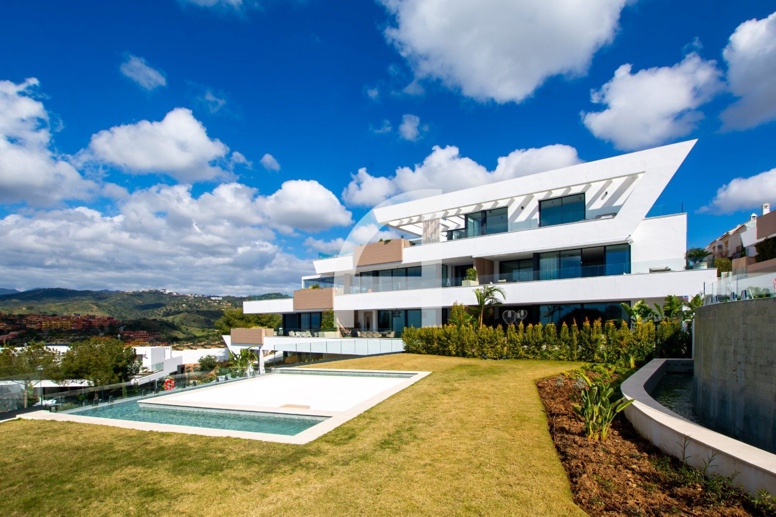 APARTAMENTO ÚNICO EN UNA DE LAS ZONAS MAS CODICIADAS DE MARBELLA - Foto 12