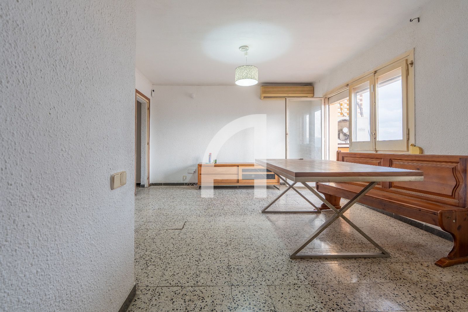 LUZ, TRANQUILIDAD Y UNA TERRAZA PARA DISFRUTAR CADA DÍA EN MOLINS DE REI - Foto 5