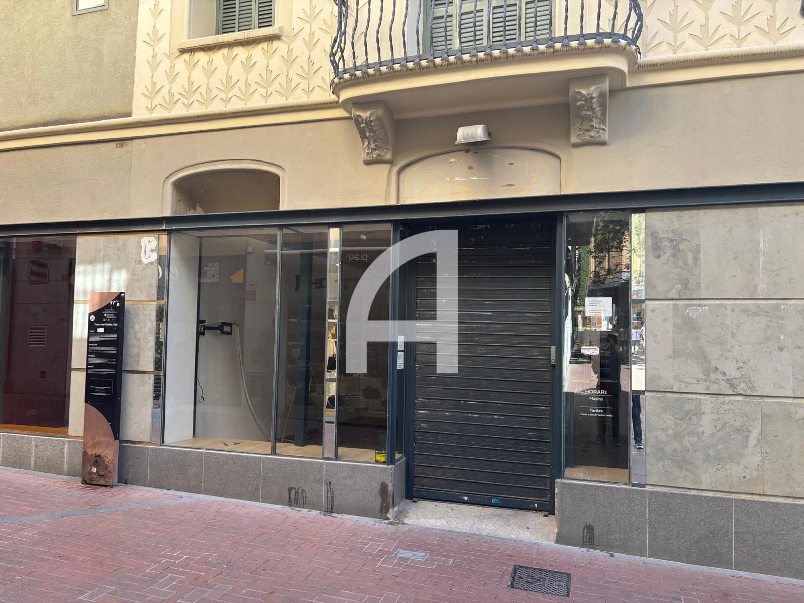LOCAL COMERCIAL DE ALTO FLUJO PEATONAL EN EL CORAZÓN DE TERRASSA - Foto 12