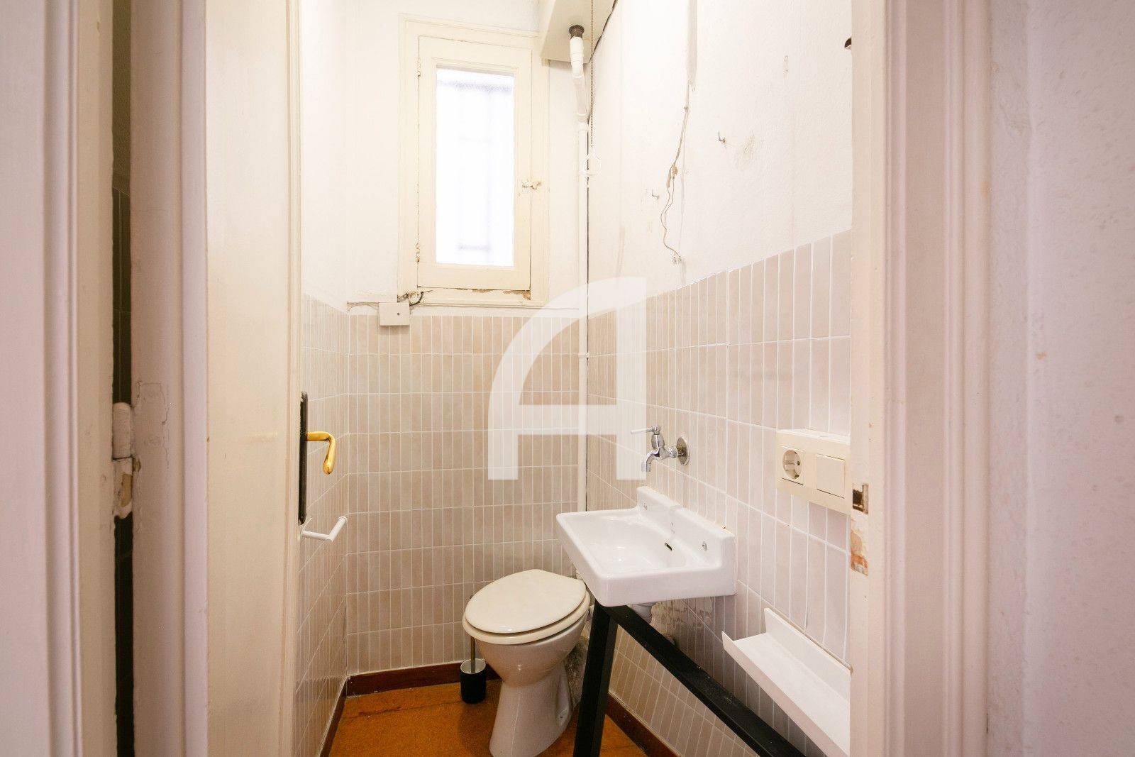 GRAN PISO CON CARÁCTER, AMPLITUD Y UNA UBICACIÓN INMEJORABLE - Foto 21