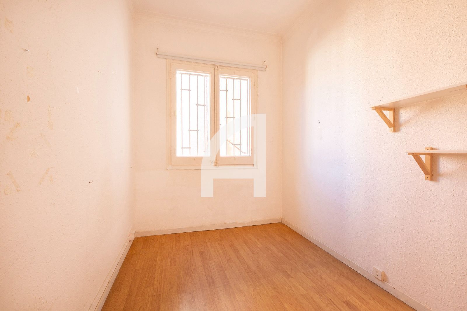 GRAN PISO CON CARÁCTER, AMPLITUD Y UNA UBICACIÓN INMEJORABLE - Foto 13