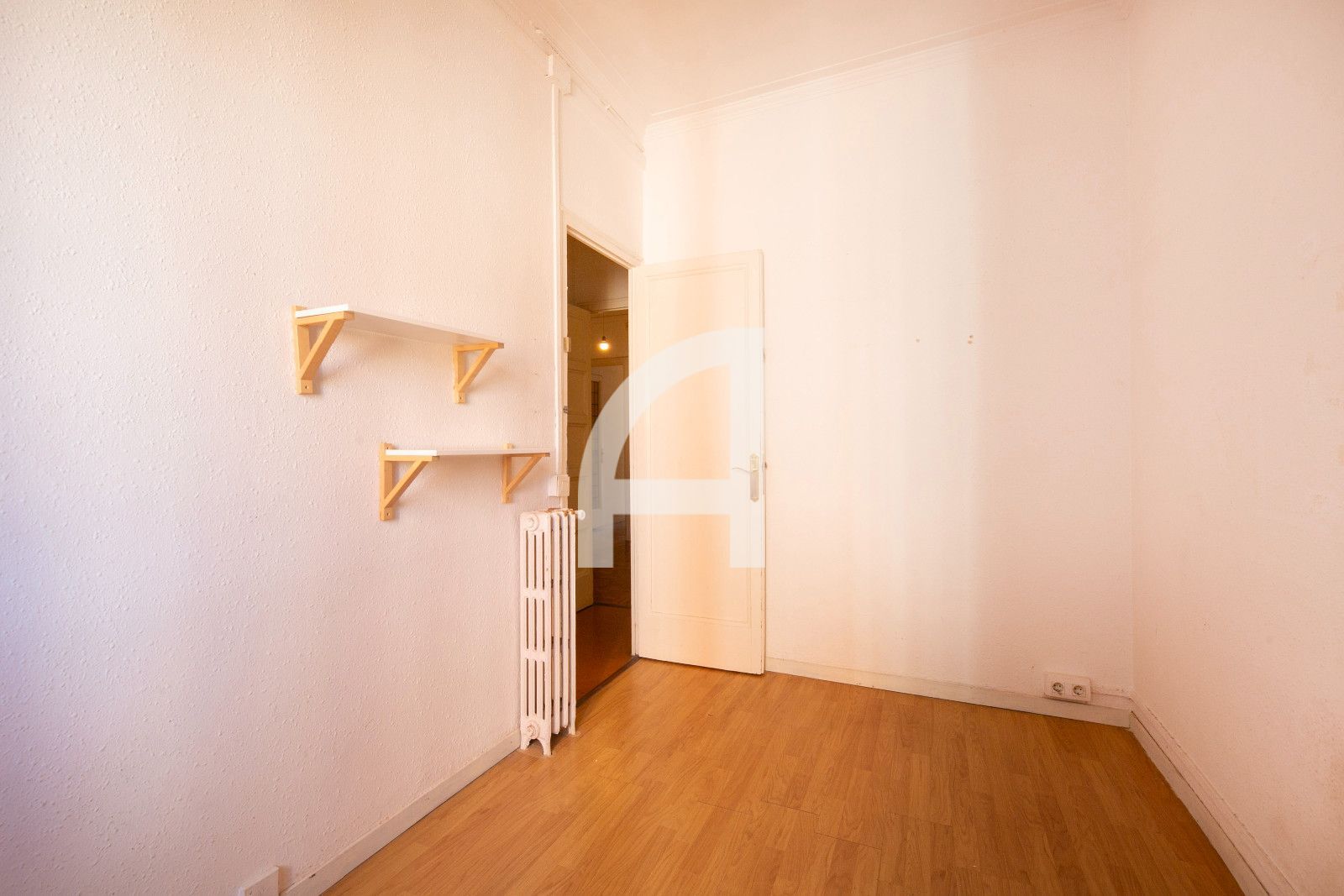 GRAN PISO CON CARÁCTER, AMPLITUD Y UNA UBICACIÓN INMEJORABLE - Foto 14