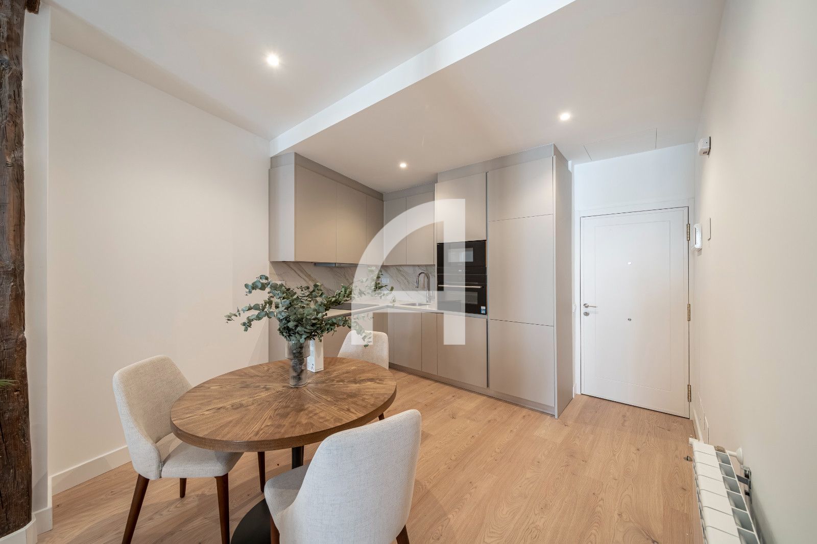 VIVIENDA REFORMADA,  LISTA PARA ENTRAR A VIVIR EN EL CENTRO - Foto 5