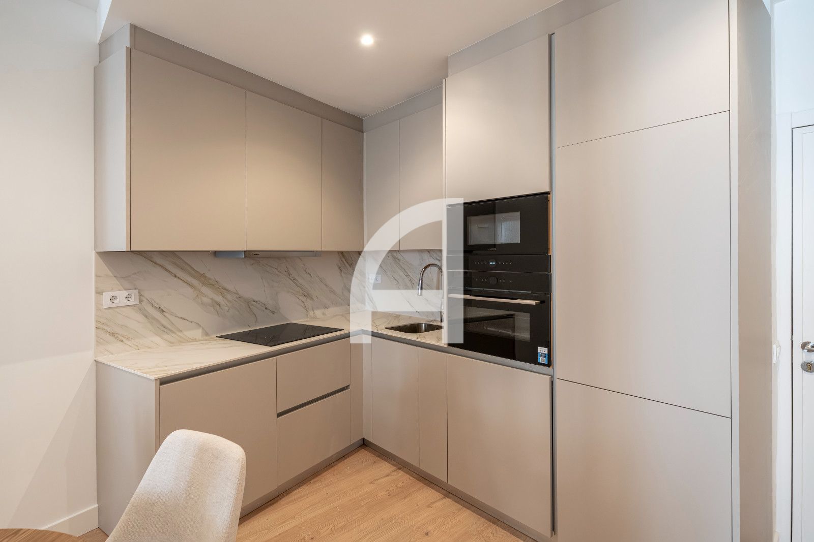 VIVIENDA REFORMADA,  LISTA PARA ENTRAR A VIVIR EN EL CENTRO - Foto 31