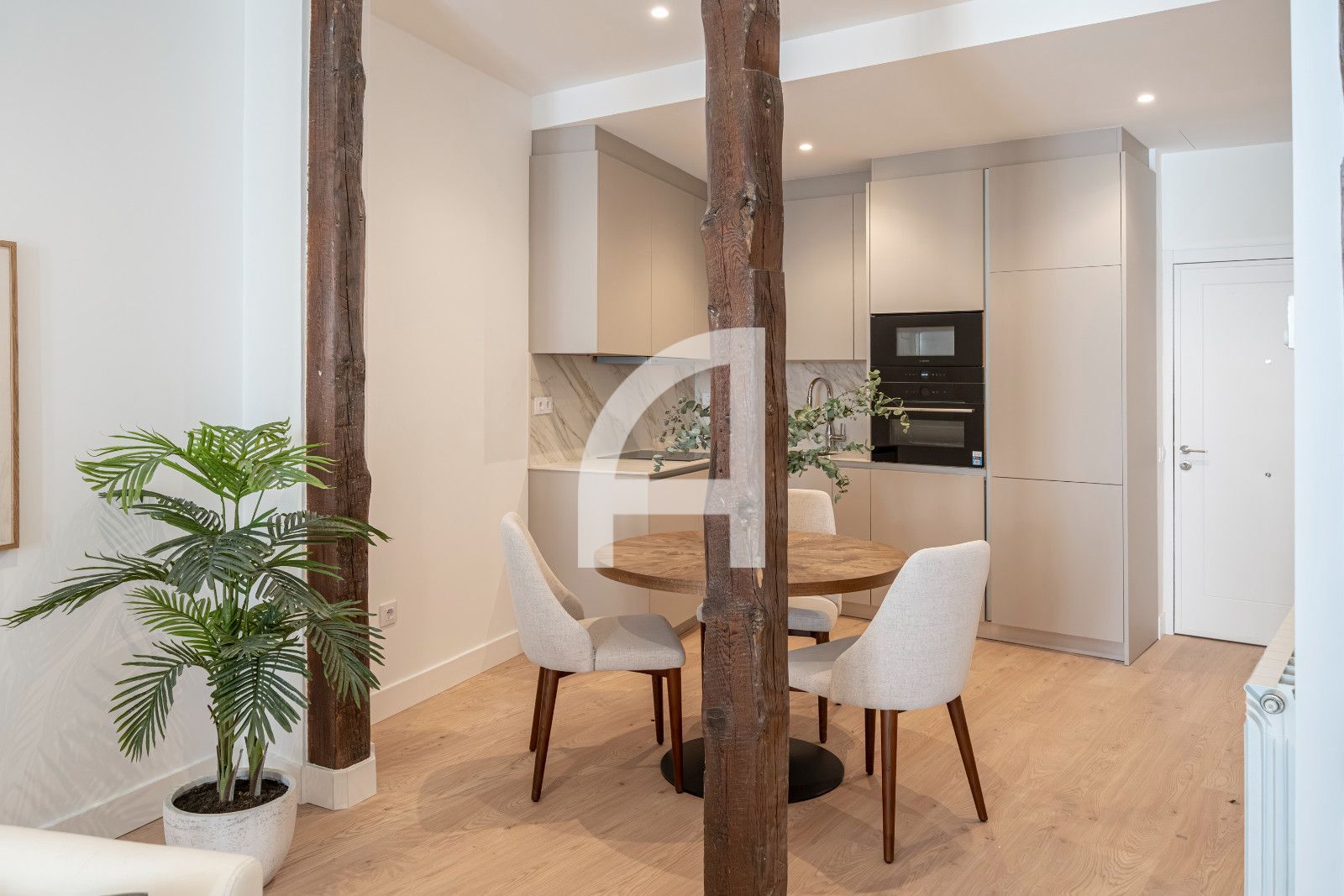 VIVIENDA REFORMADA,  LISTA PARA ENTRAR A VIVIR EN EL CENTRO - Foto 7