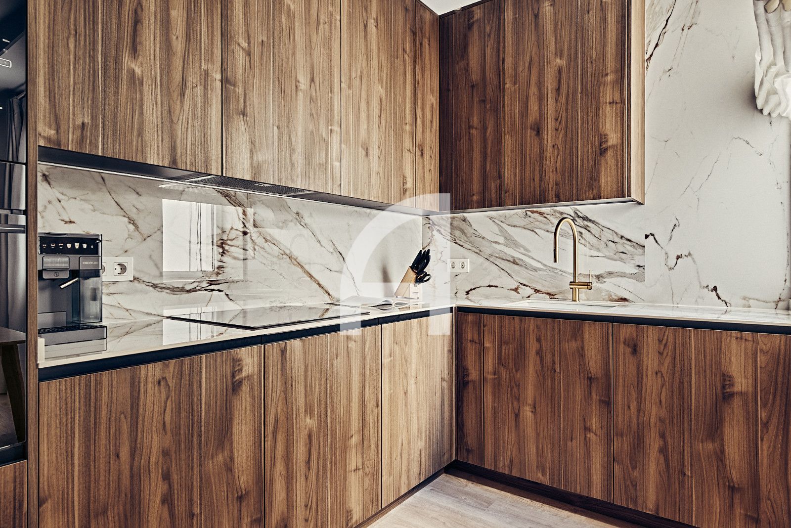 AMPLIA VIVIENDA,  CONFORTABLE Y ATRACTIVA JUNTO AL  RETIRO - Foto 6