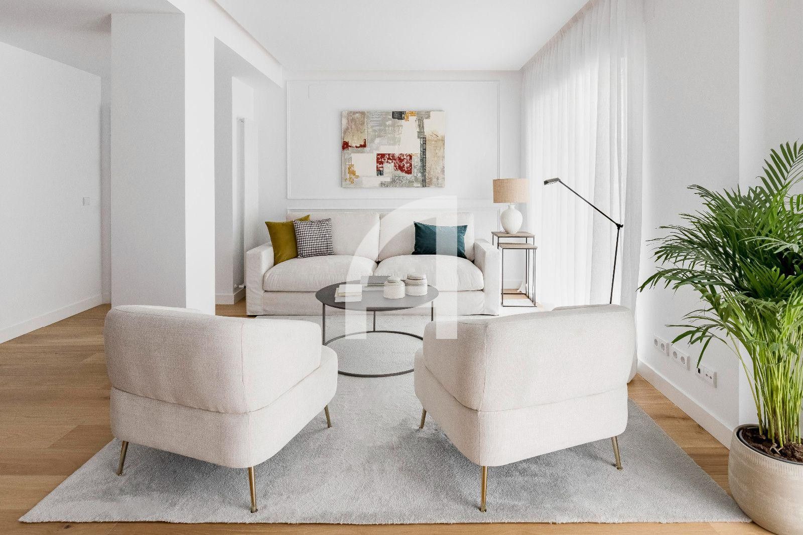 COMBINACIÓN DE CARÁCTER Y ELEGANCIA EN MADRID - Foto 4