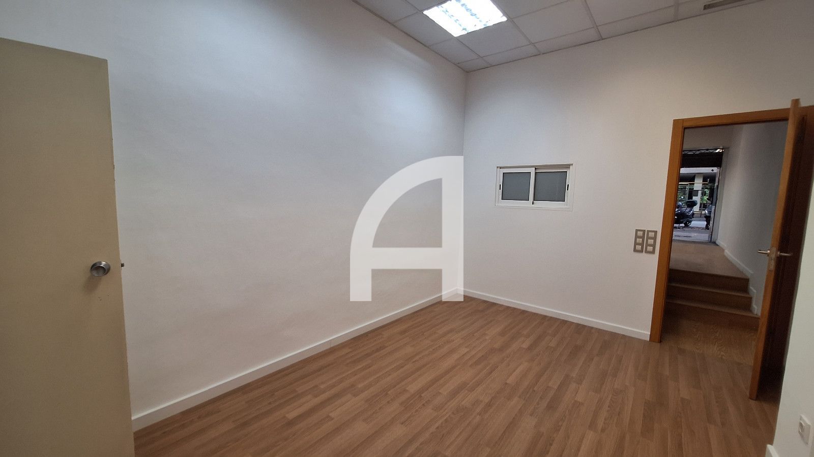 PEQUEÑO LOCAL COMERCIAL CON GRAN VISIBILIDAD EN NUMANCIA CON BERLÍN - Foto 18