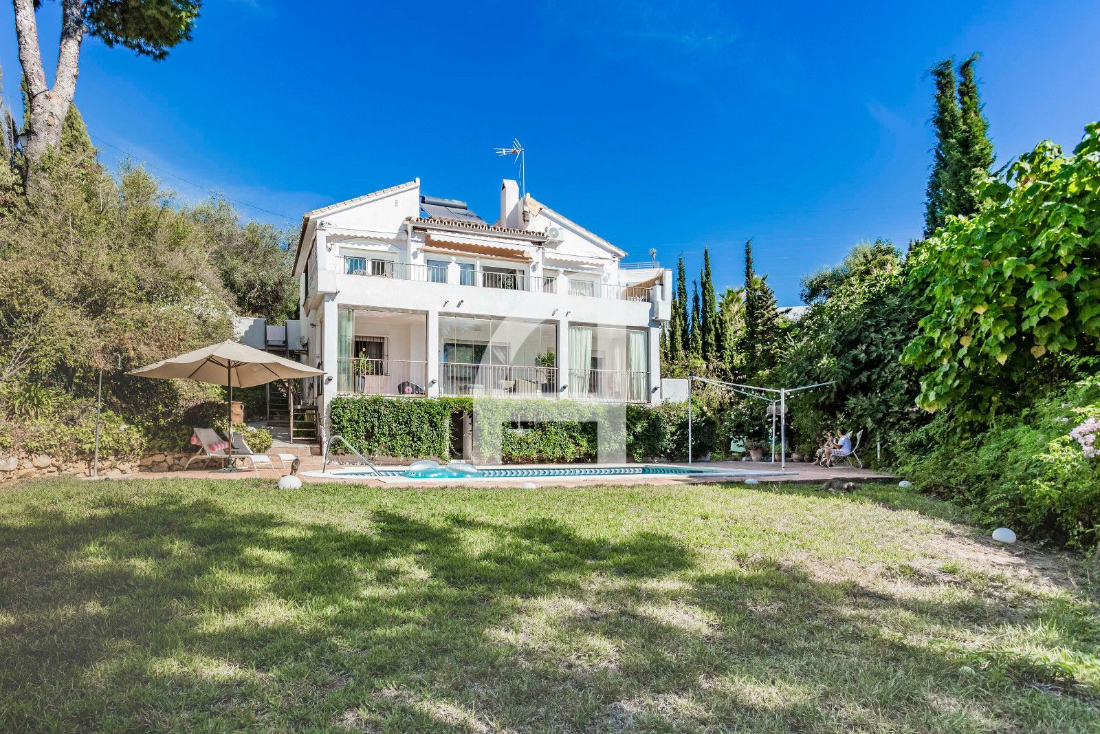 INCREIBLE CHALET INDEPENDIENTE EN ZONA TRANQUILA DE MARBELLA - Foto 49