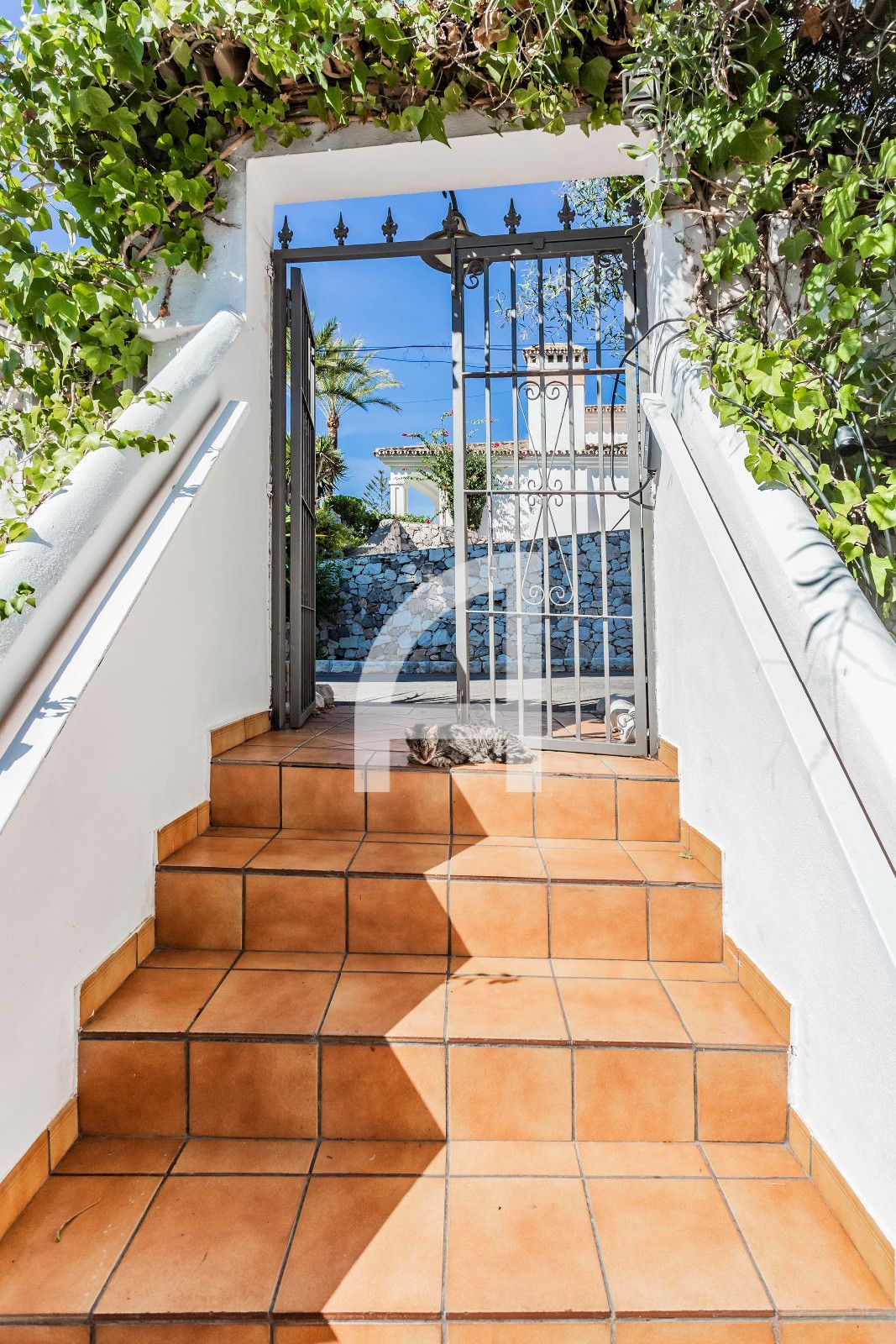 INCREIBLE CHALET INDEPENDIENTE EN ZONA TRANQUILA DE MARBELLA - Foto 45