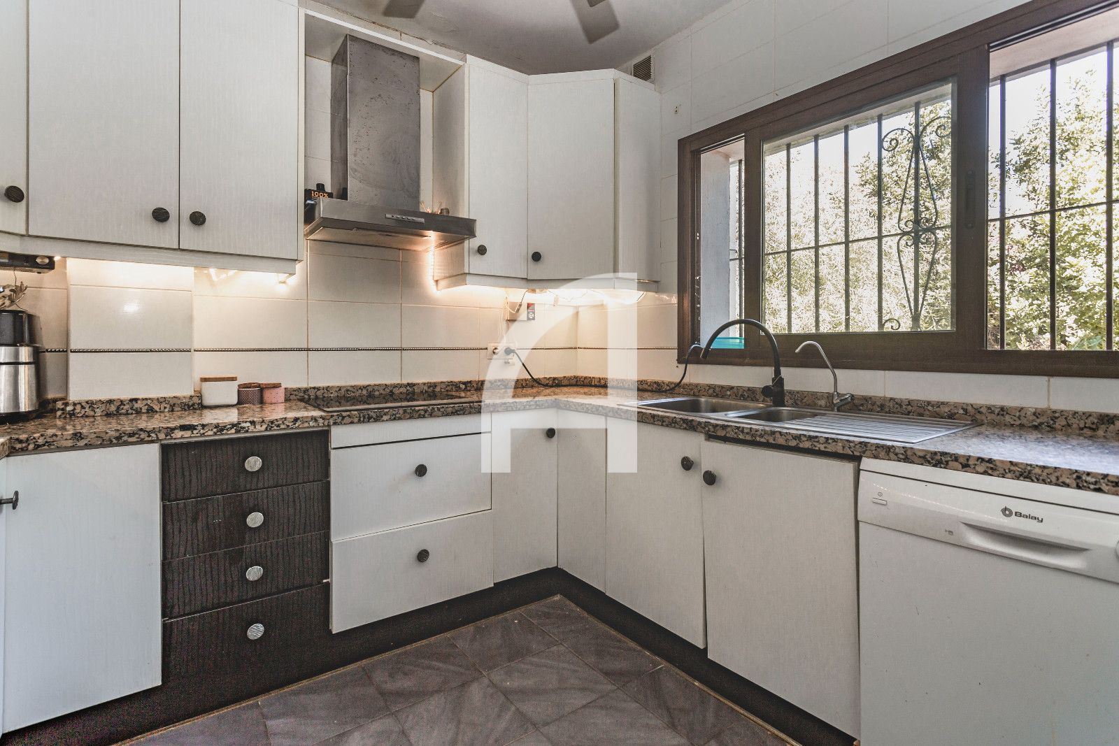 INCREIBLE CHALET INDEPENDIENTE EN ZONA TRANQUILA DE MARBELLA - Foto 18