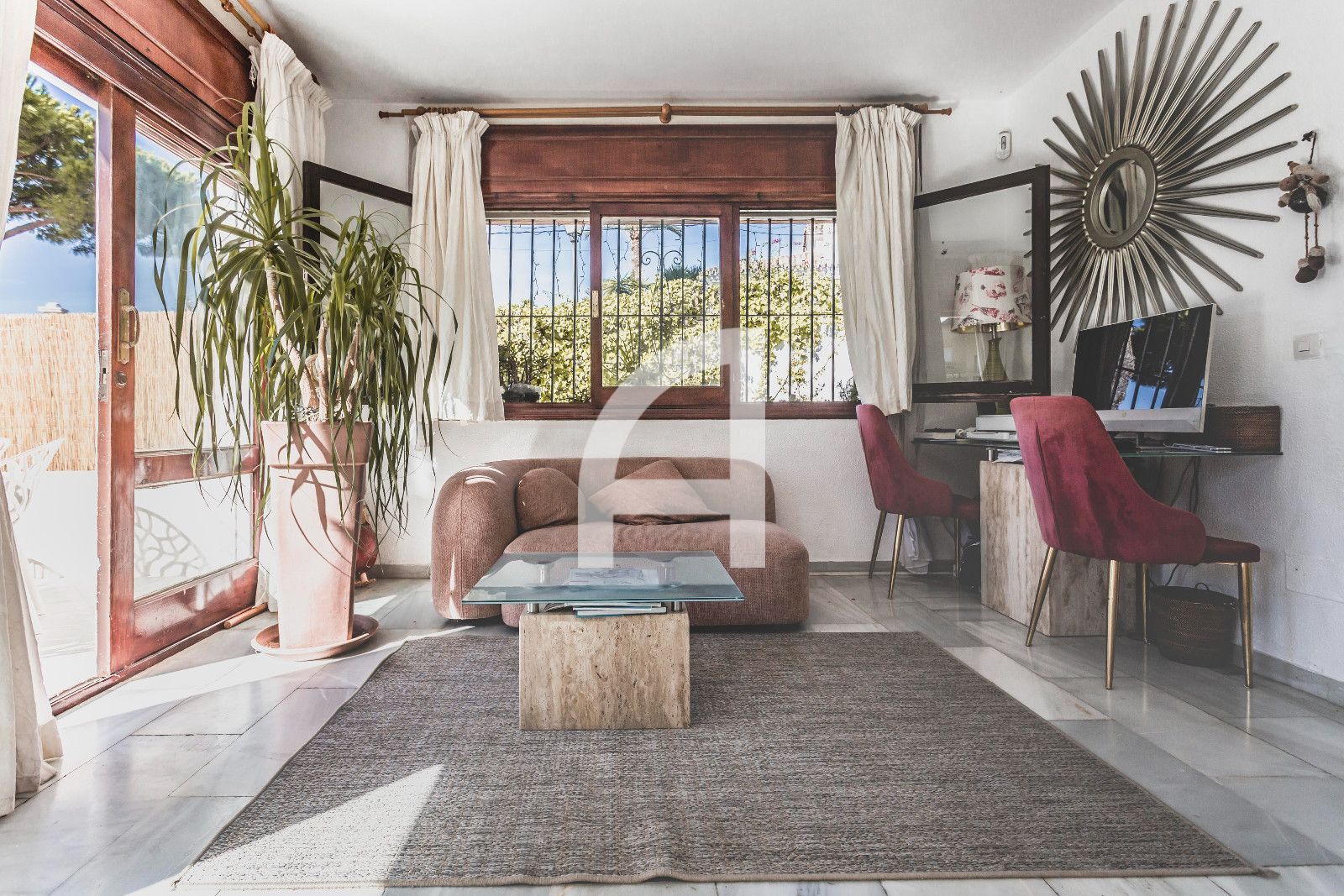 INCREIBLE CHALET INDEPENDIENTE EN ZONA TRANQUILA DE MARBELLA - Foto 14