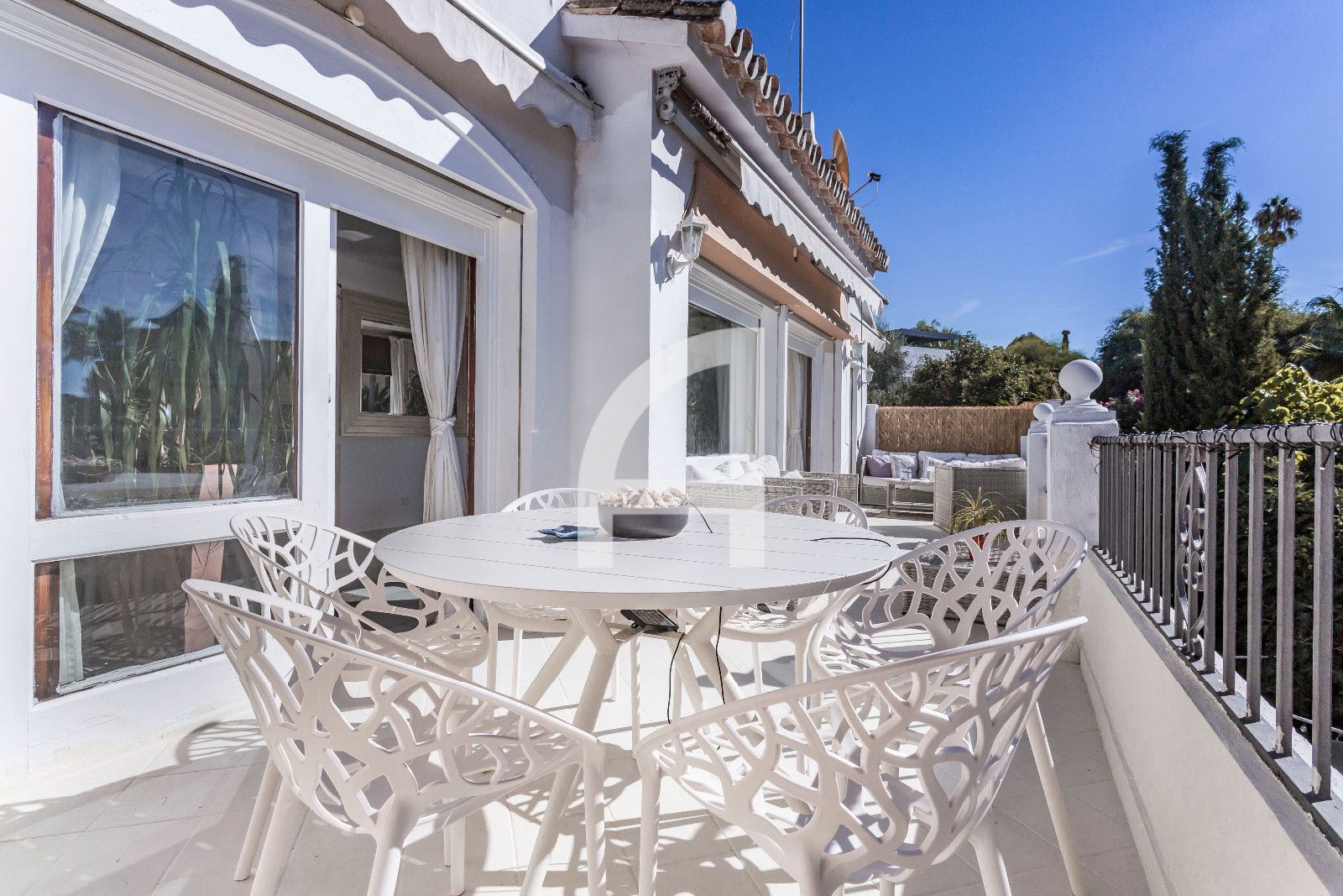 INCREIBLE CHALET INDEPENDIENTE EN ZONA TRANQUILA DE MARBELLA - Foto 32