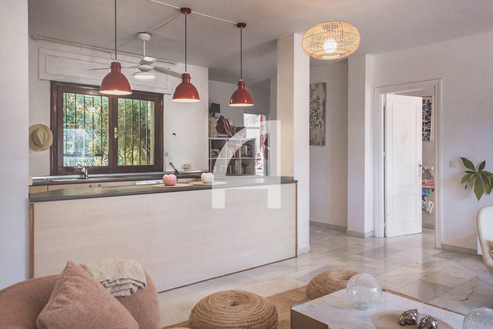 INCREIBLE CHALET INDEPENDIENTE EN ZONA TRANQUILA DE MARBELLA - Foto 8