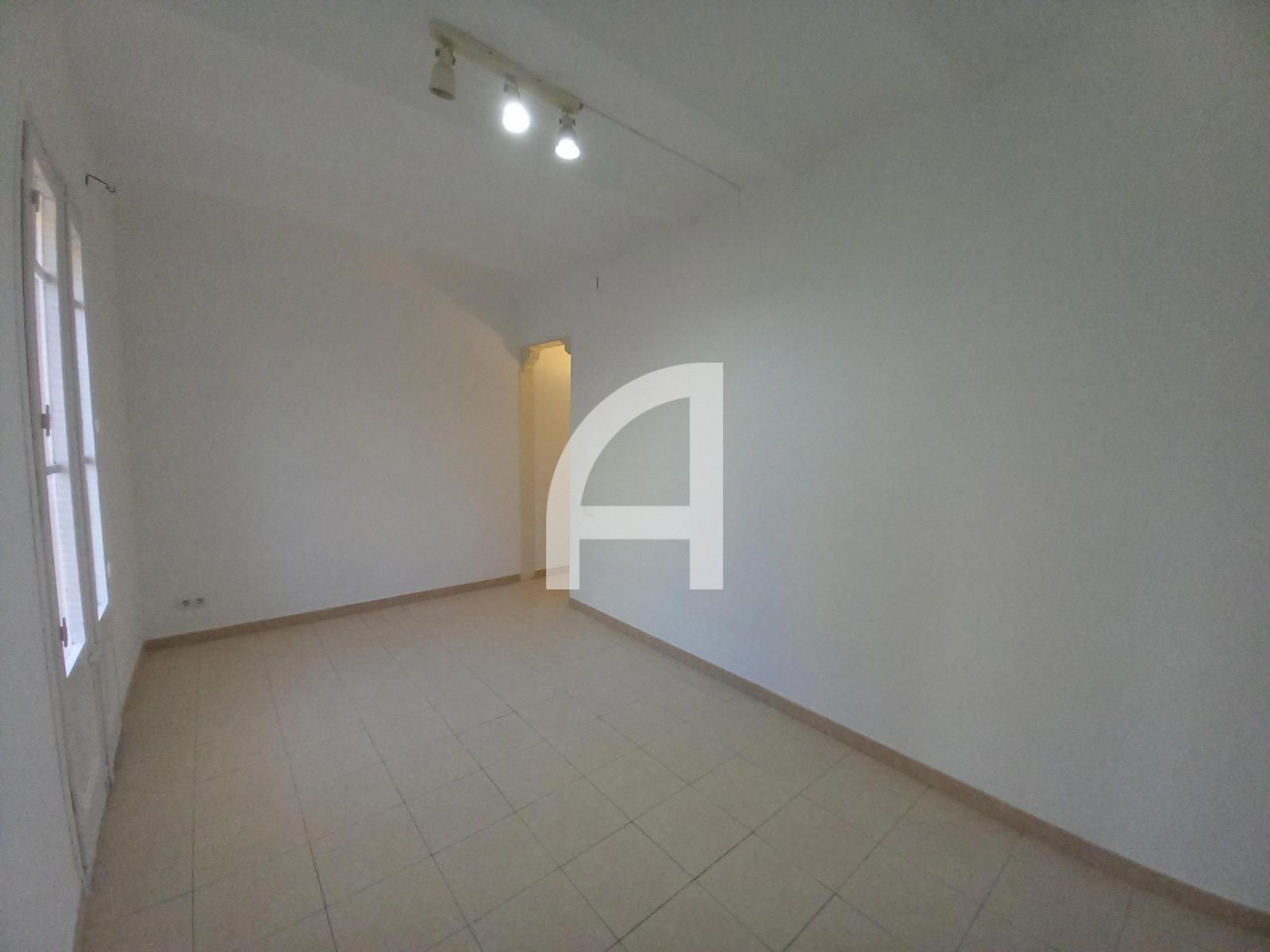 1-room apartment of 50m² in Barcelona photo 4