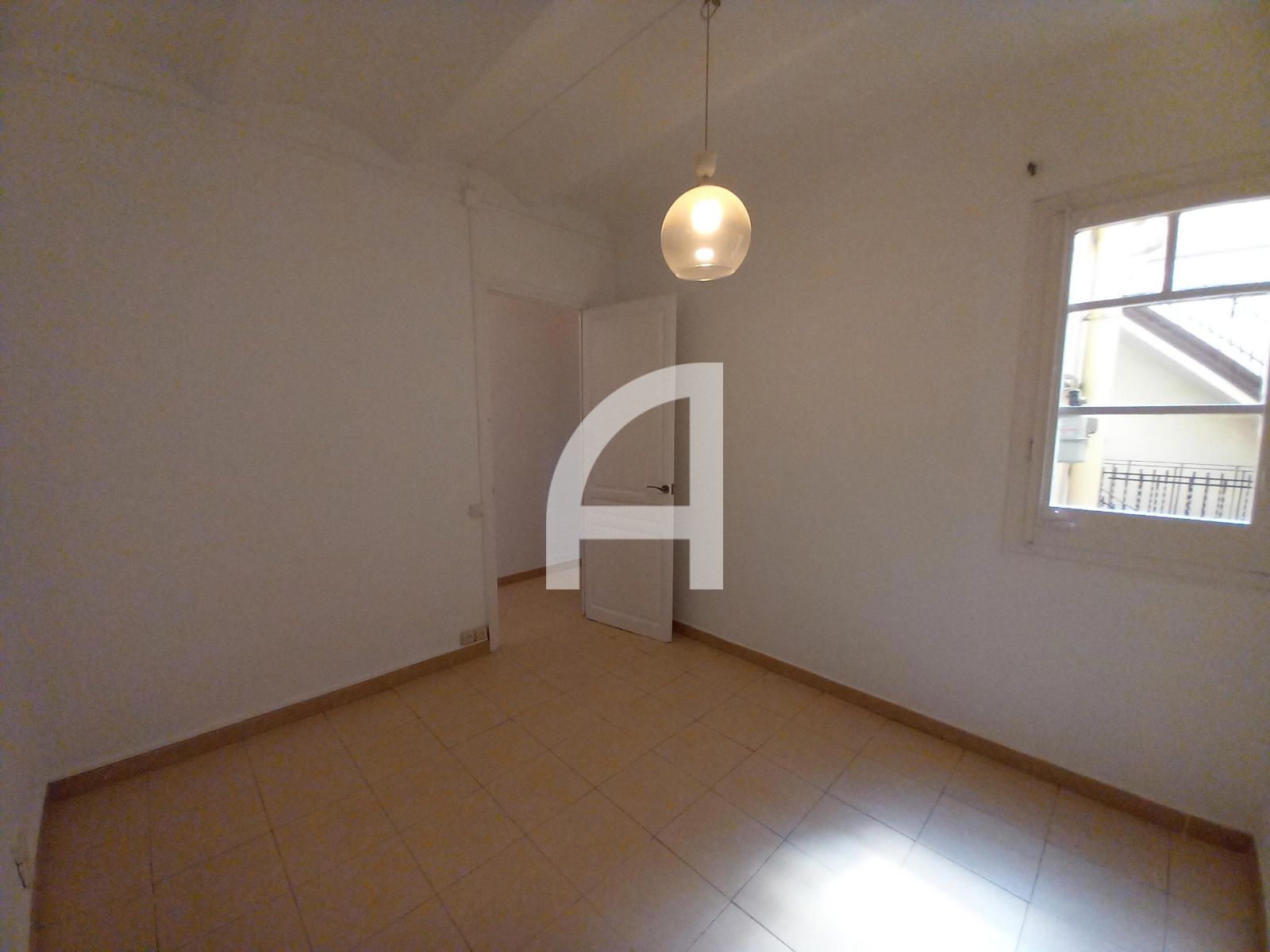 1-room apartment of 50m² in Barcelona photo 5