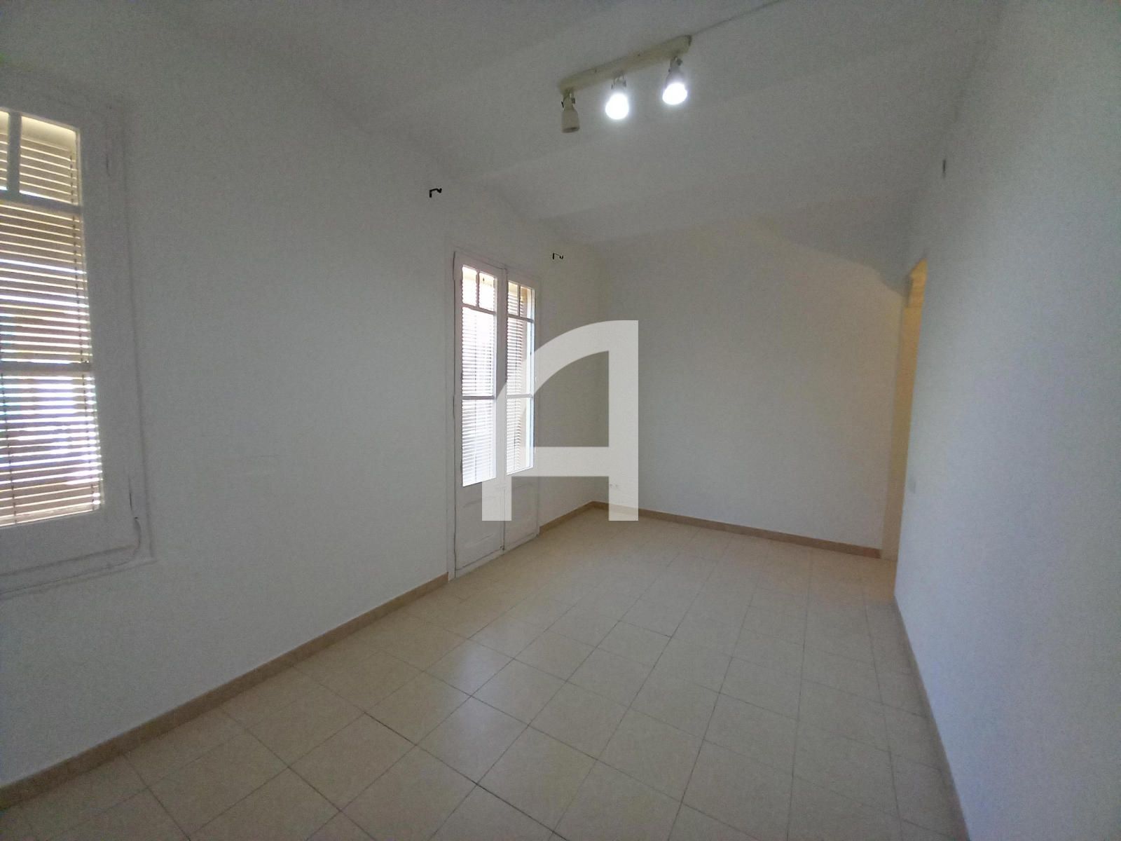 1-room apartment of 50m² in Barcelona photo 2