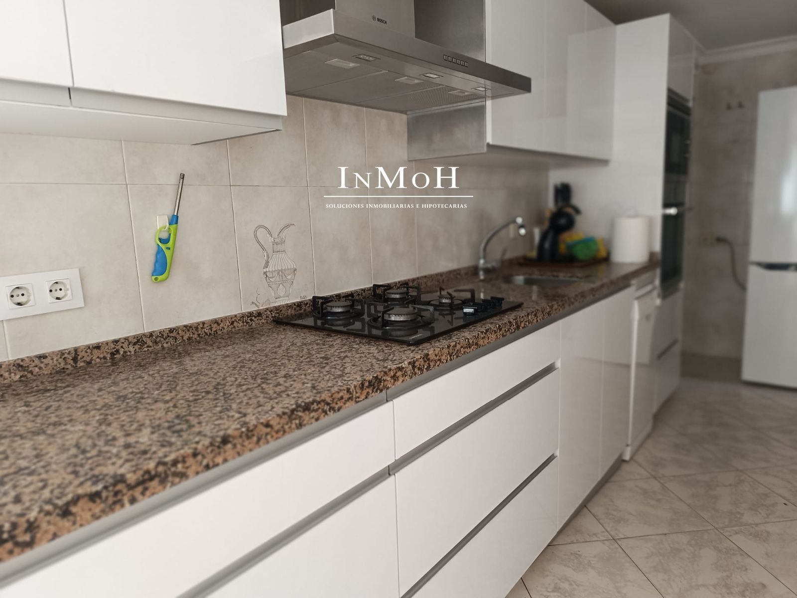 Piso en zona Avenida de 4 dormitorios y 2 baños - Foto 15