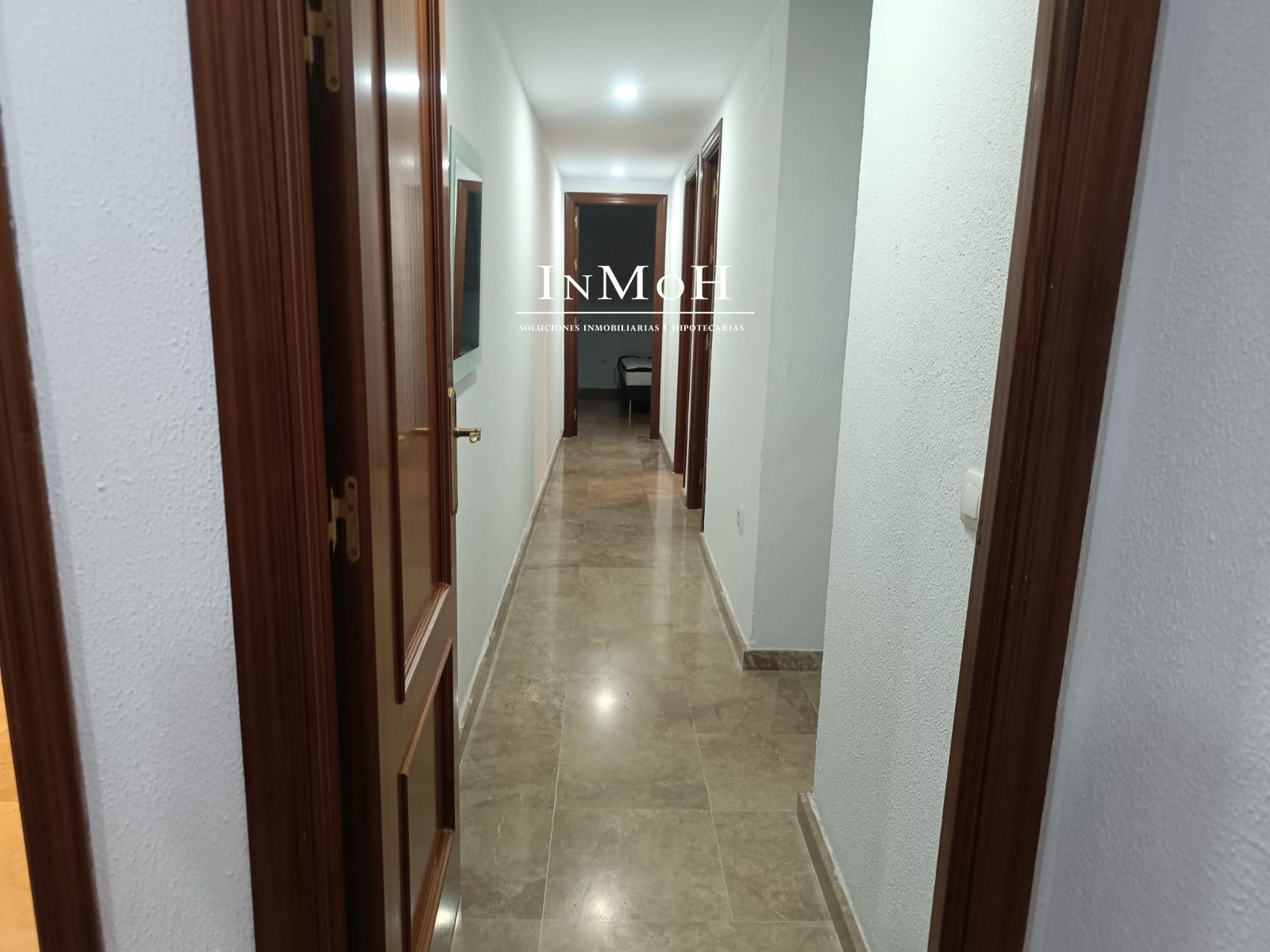 Piso en zona Reyes Católicos - La Ladrillera - Foto 2