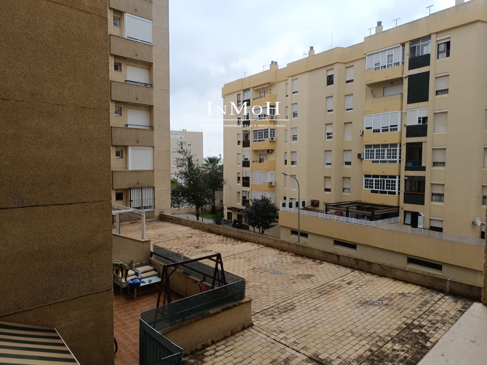 Piso en zona Reyes Católicos - La Ladrillera - Foto 7