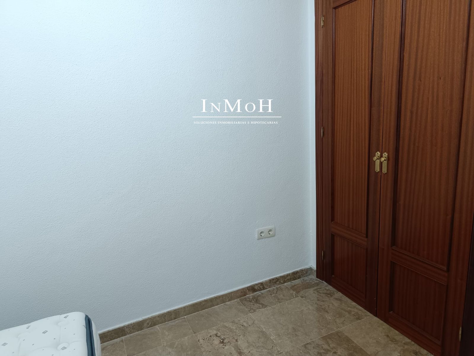 Piso en zona Reyes Católicos - La Ladrillera - Foto 10