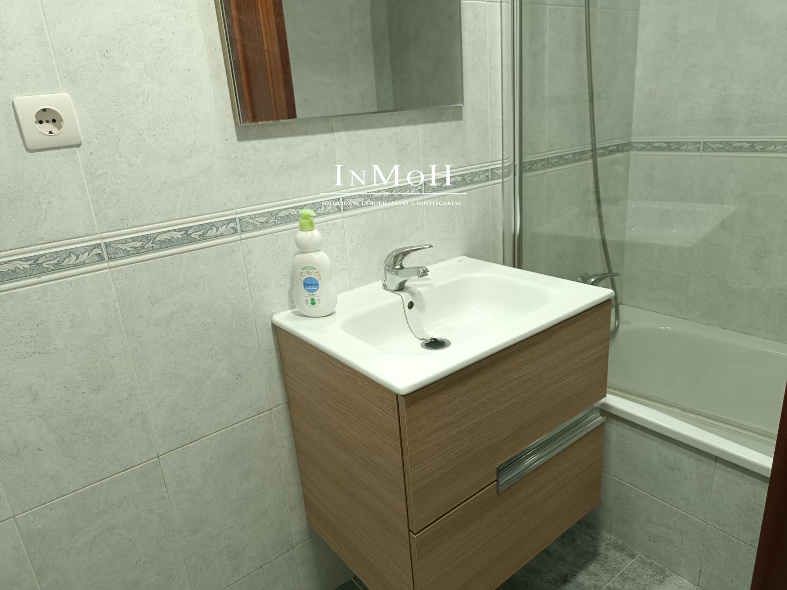 Piso en zona Reyes Católicos - La Ladrillera - Foto 16