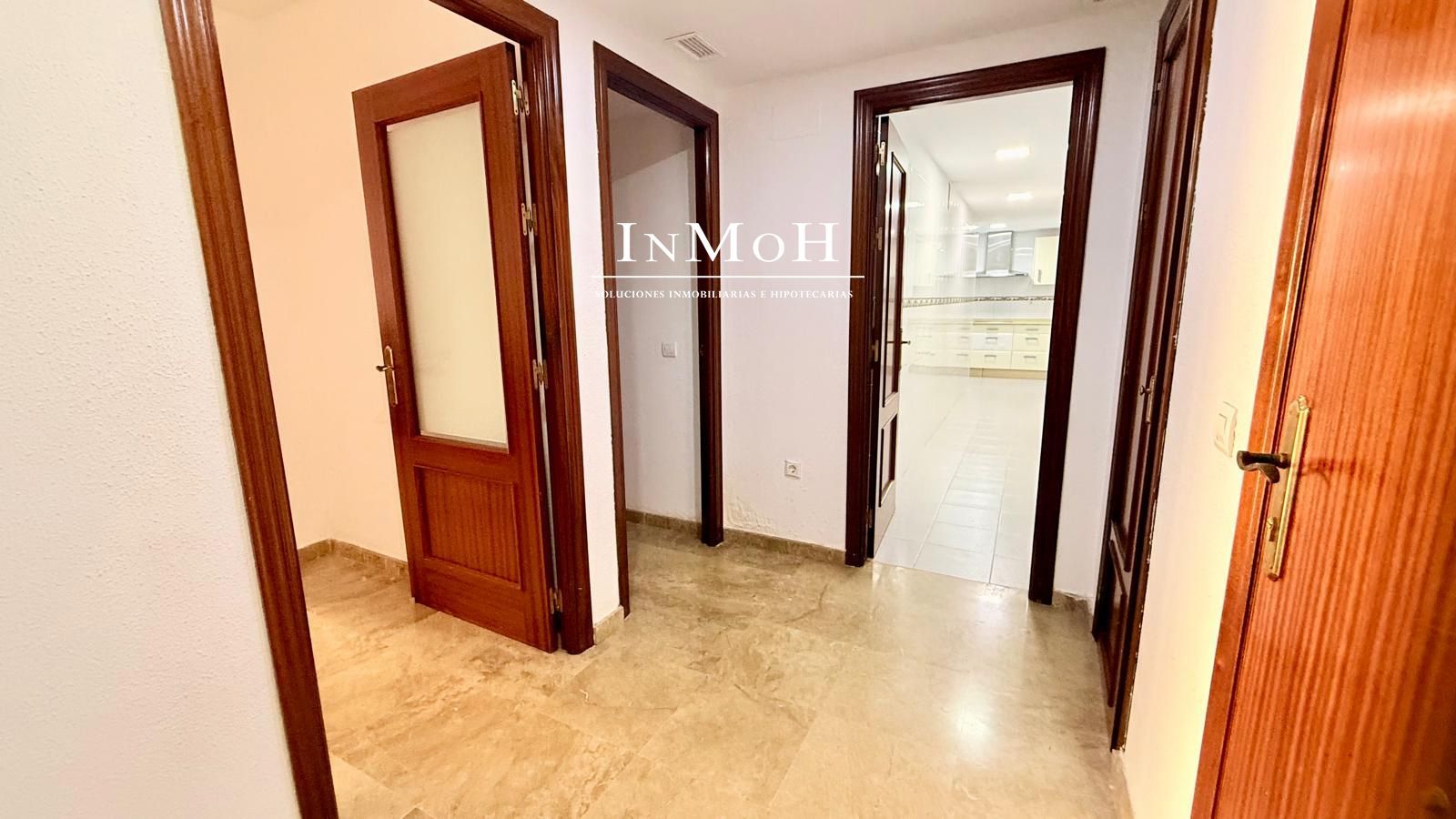 Piso en zona Reyes Católicos - La Ladrillera - Foto 2
