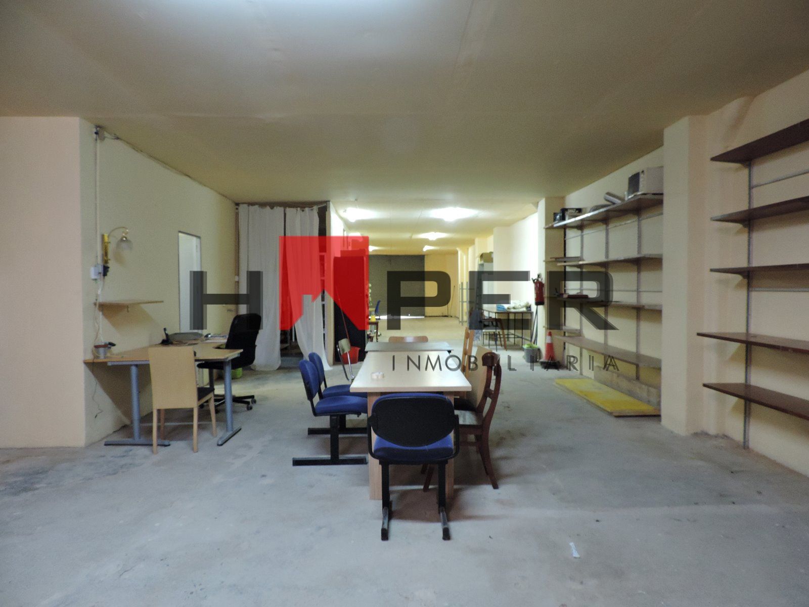 Amplio local comercial con infinitas posibilidades