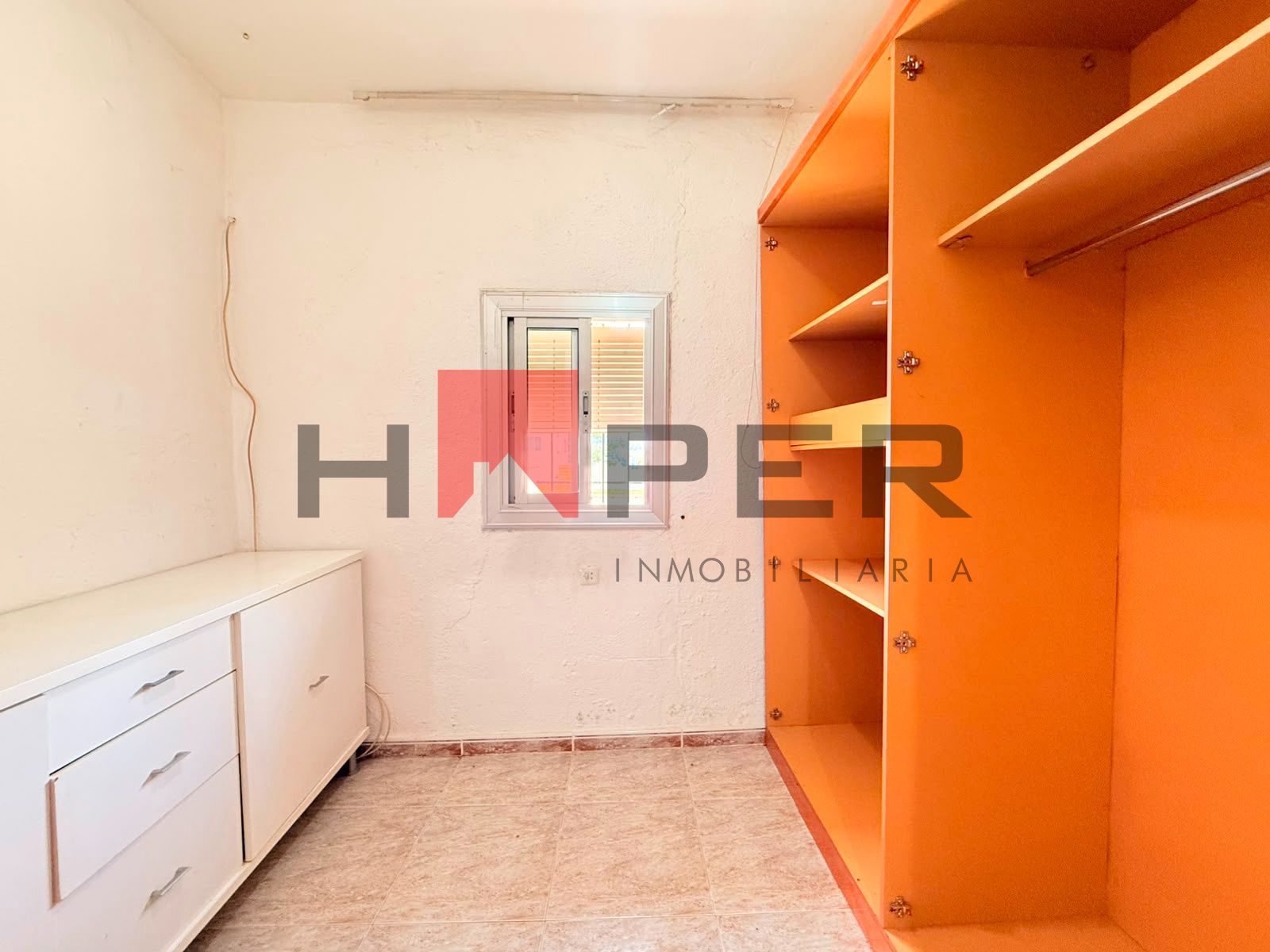 Casa con piscina, garaje y terraza en Subirats