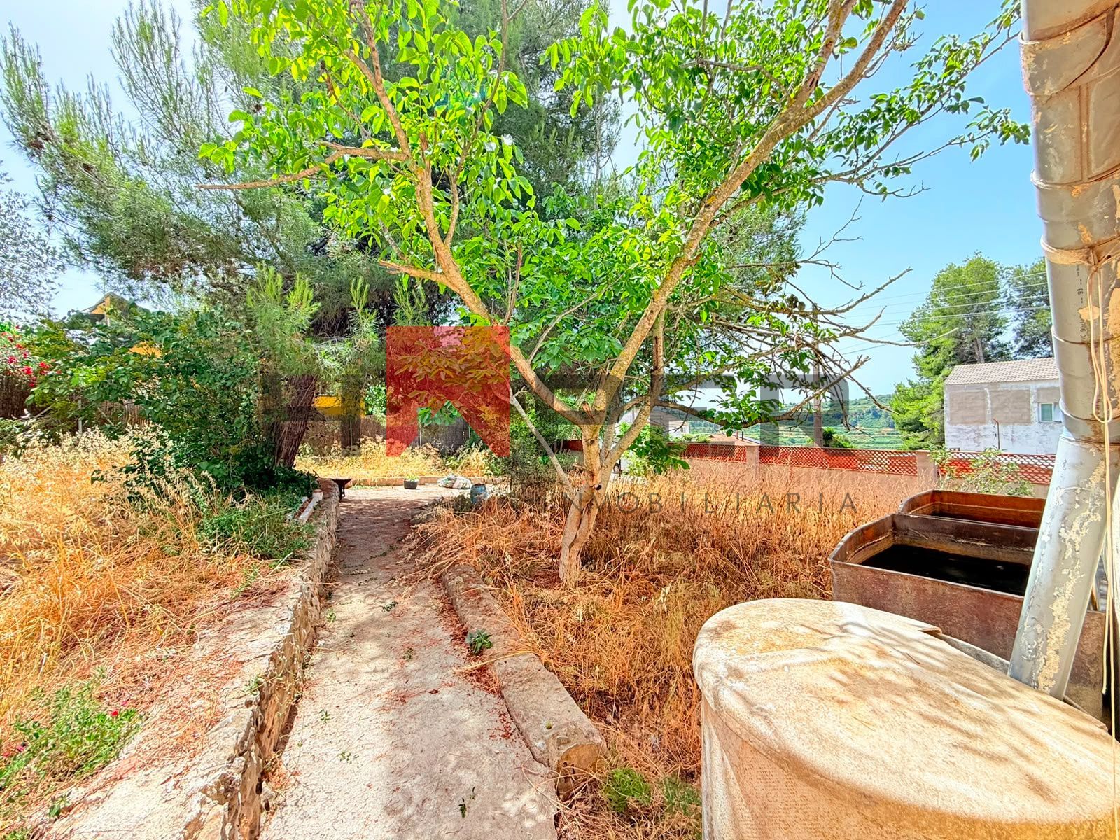 Casa con piscina, garaje y terraza en Subirats