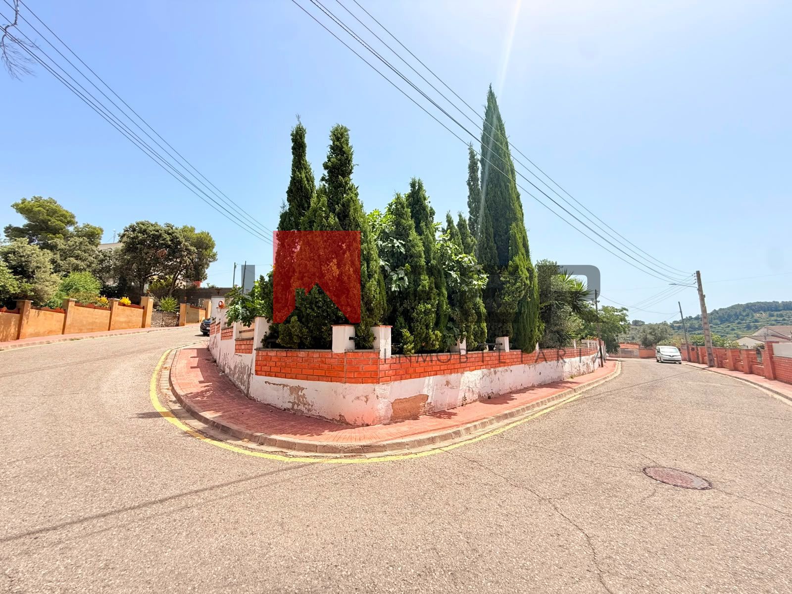 Casa con piscina, garaje y terraza en Subirats