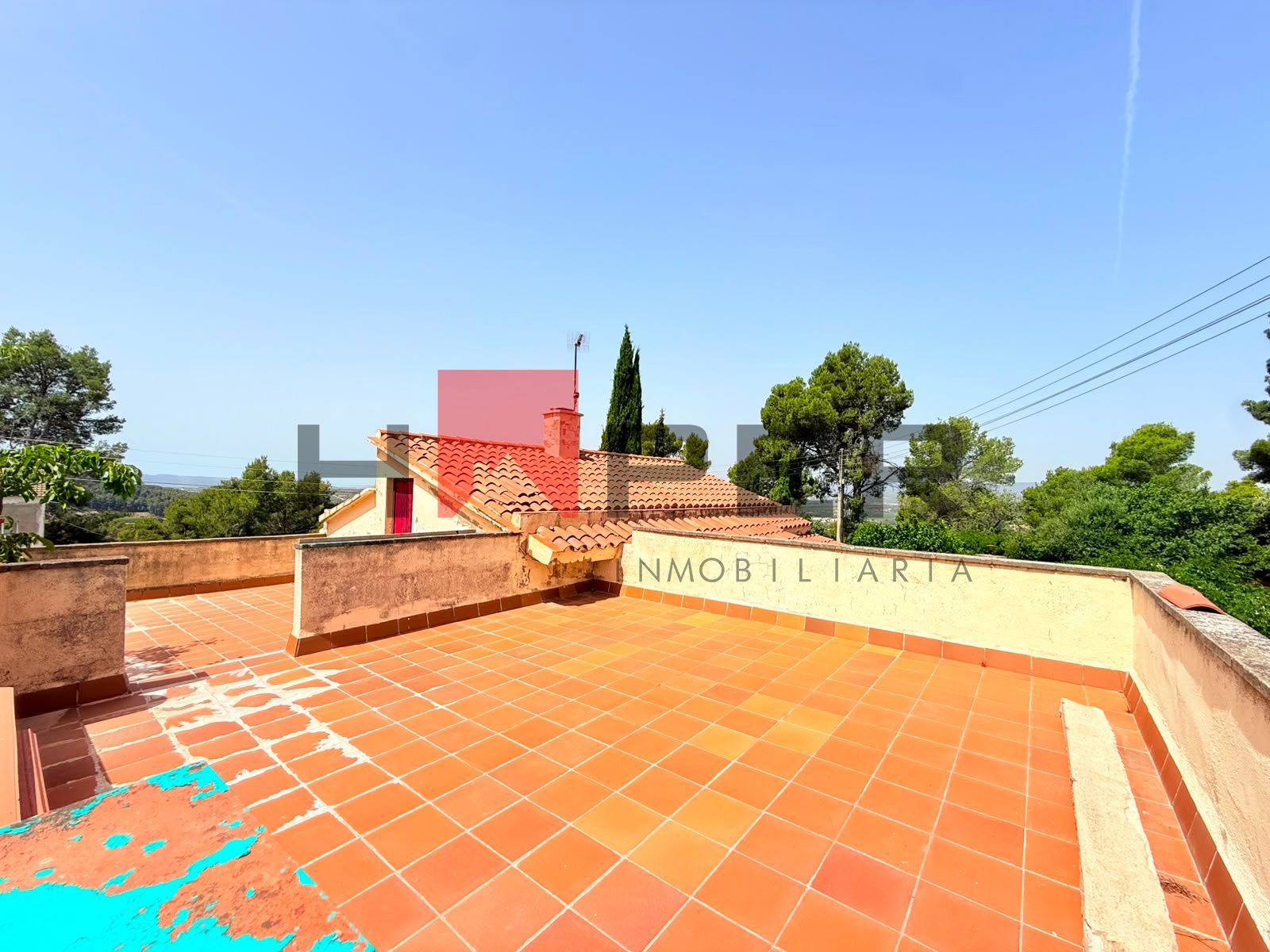 Casa con piscina, garaje y terraza en Subirats