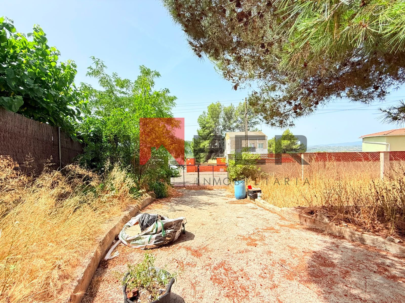 Casa con piscina, garaje y terraza en Subirats
