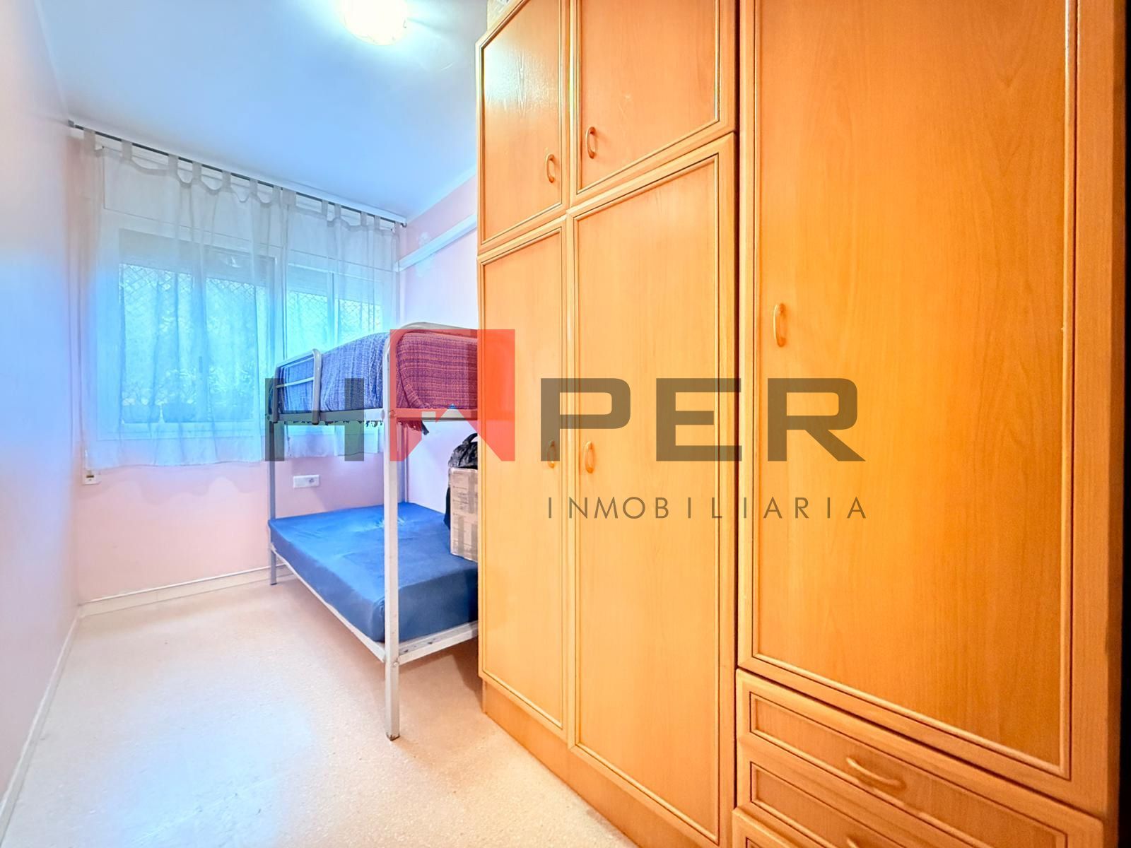 PISO 4 HABITACIONES Y 2 BAÑOS