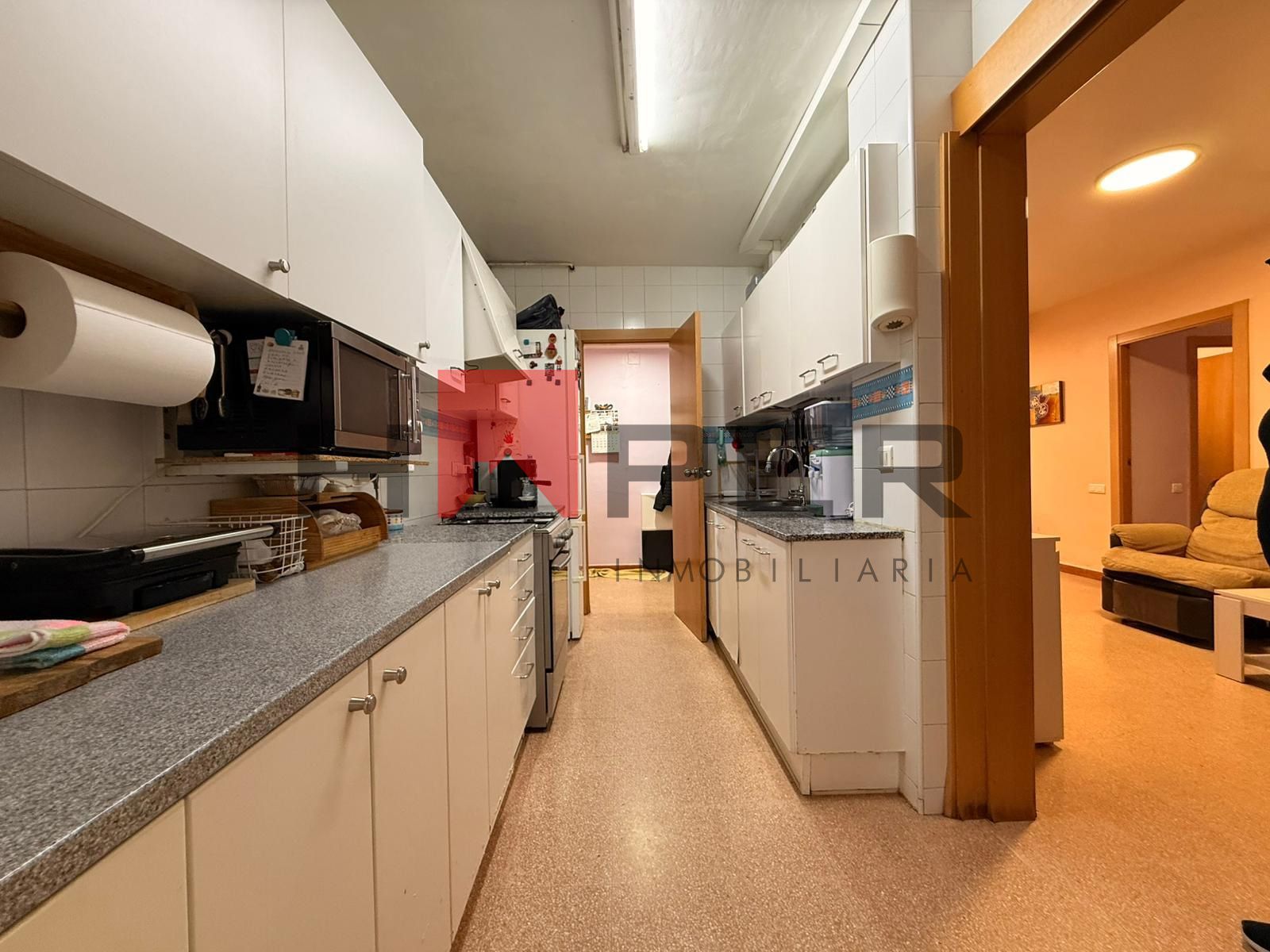 PISO 4 HABITACIONES Y 2 BAÑOS