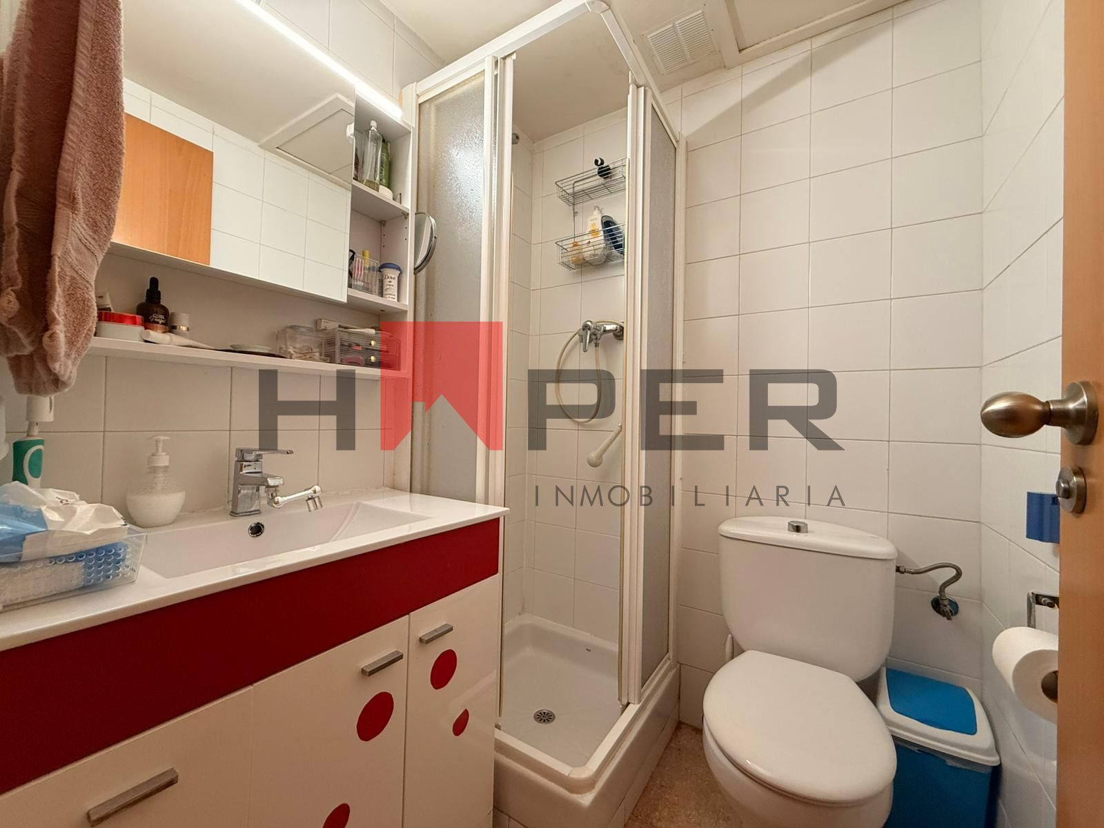 PISO 4 HABITACIONES Y 2 BAÑOS
