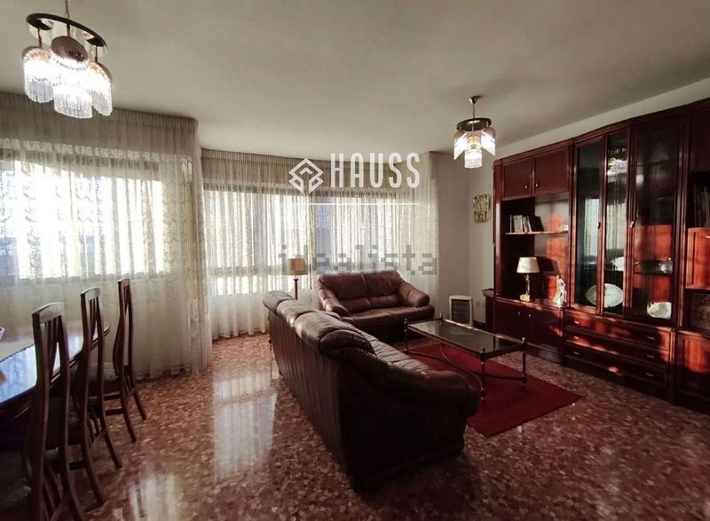 Piso en venta Madrid. Ref: 1076. Hauss Servicios Inmobiliarios 