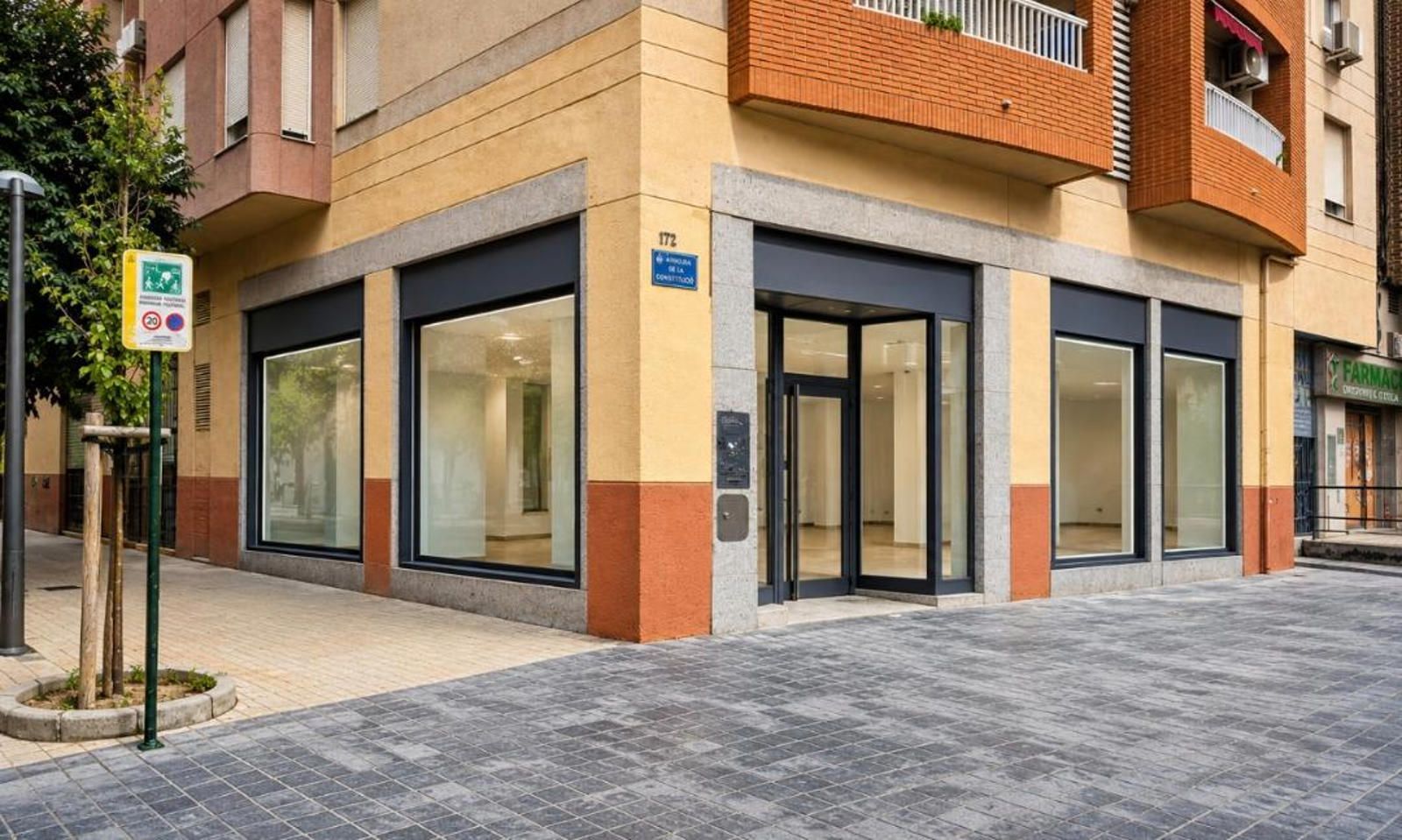 Local Comercial en venta y alquiler Valencia. Ref: 1693. Hemios
