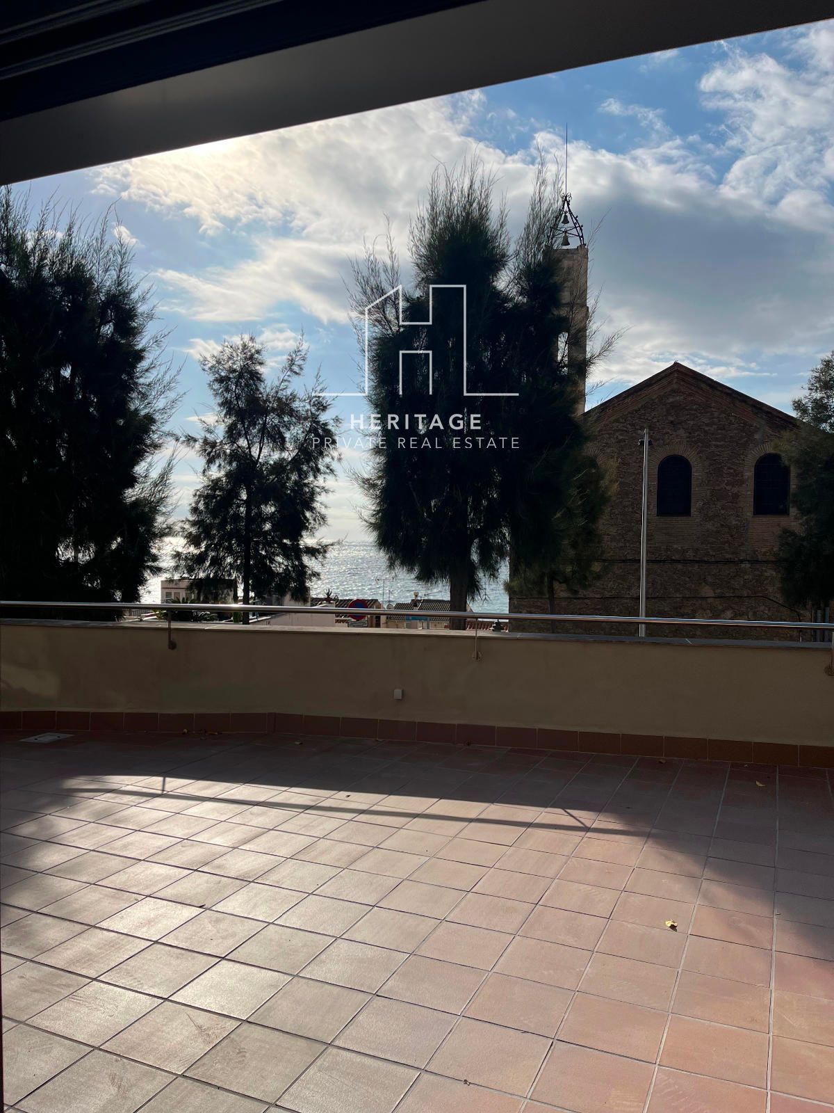 Oficina en alquiler Montgat, Barcelona. Ref: 1405. Heritage Real Estate